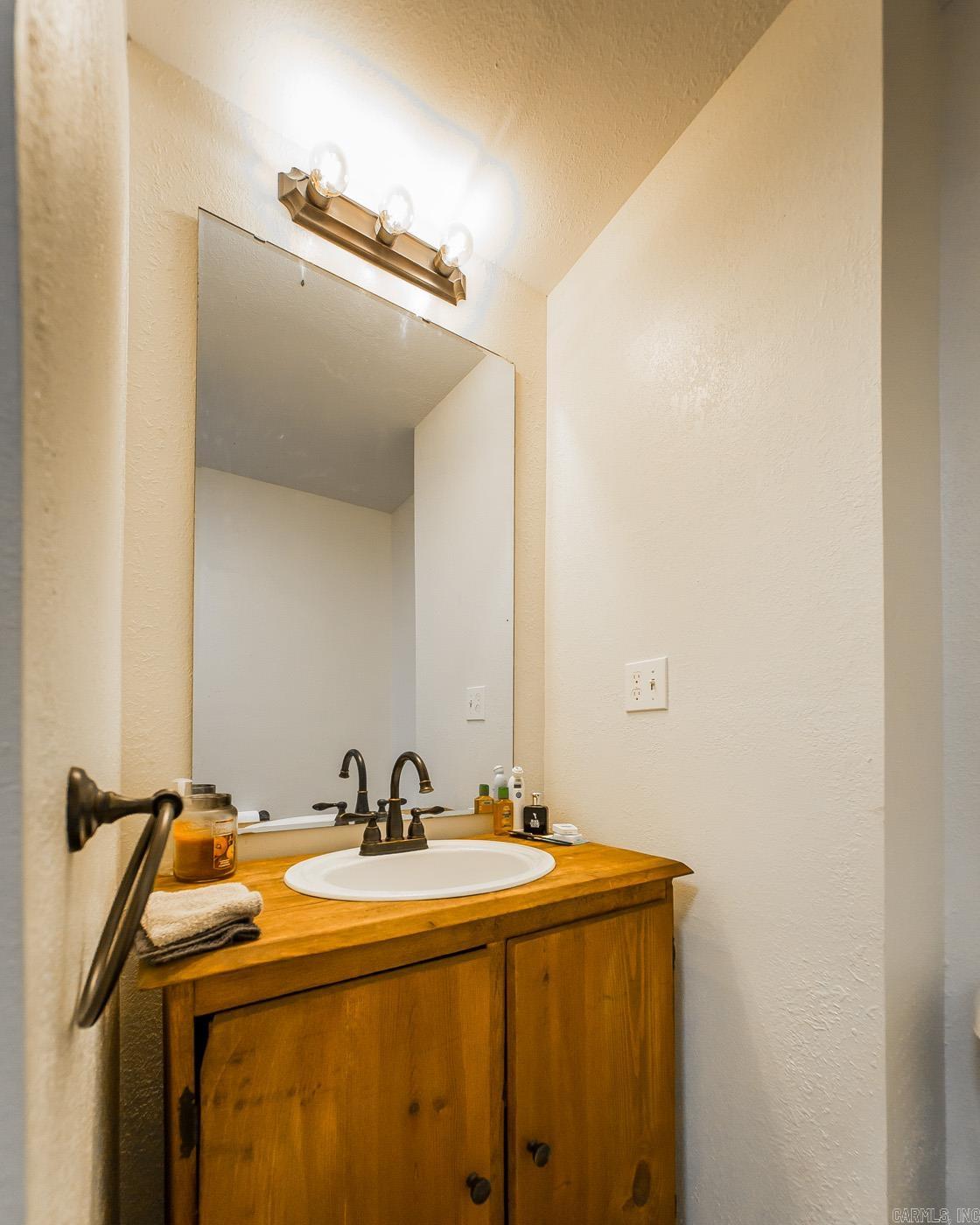 702 Ashwood Road Property Photo 15