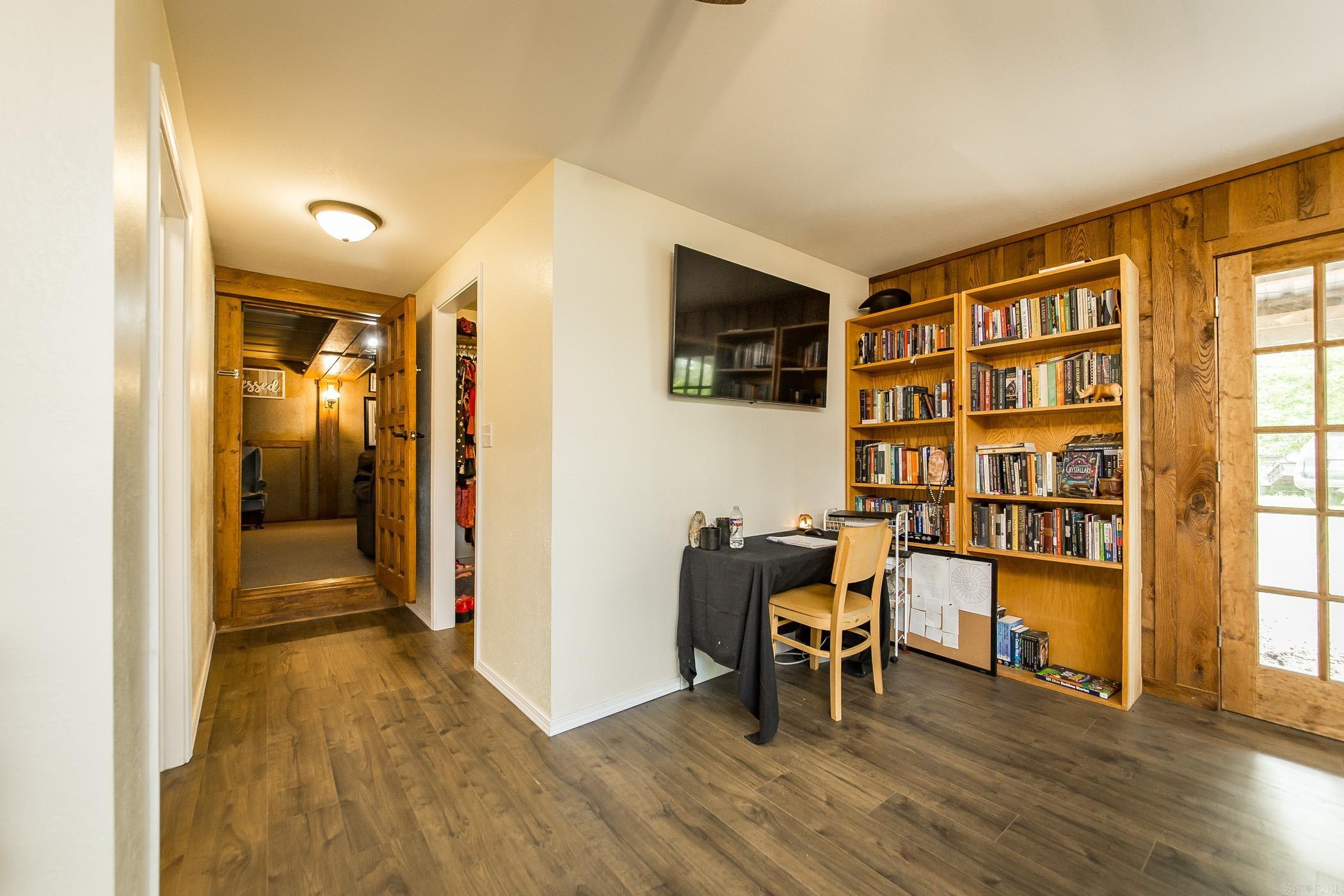 702 Ashwood Road Property Photo 18