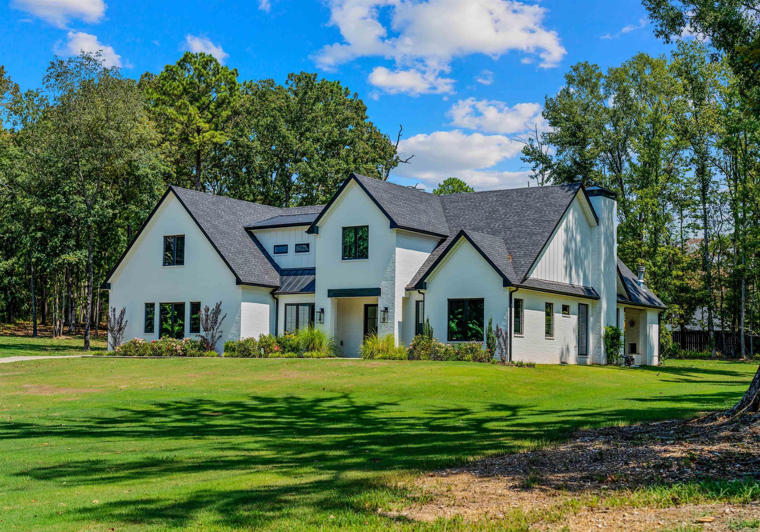 6032 Charley Place Property Photo 4