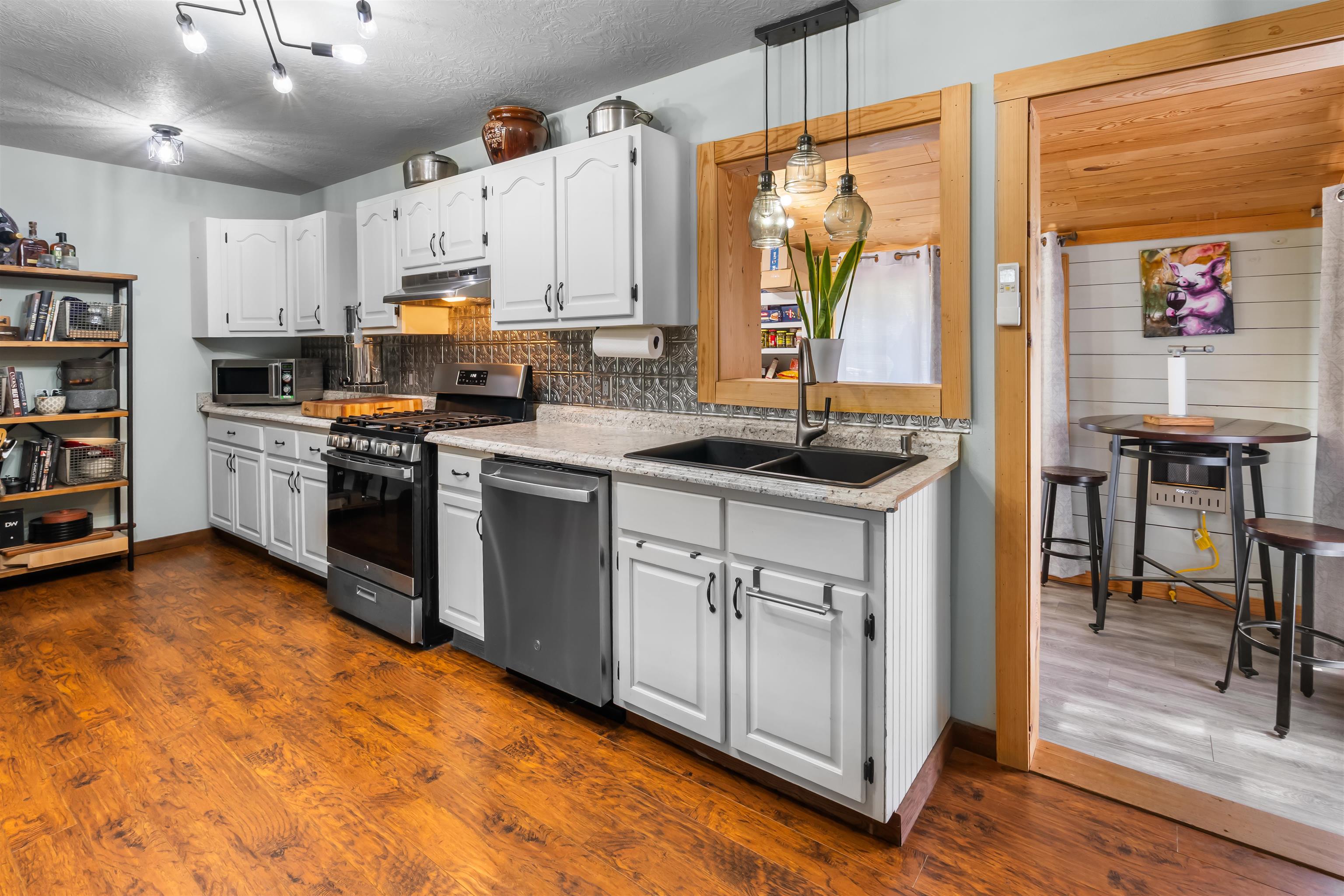 5404 Mount Olive Rd. Property Photo 8