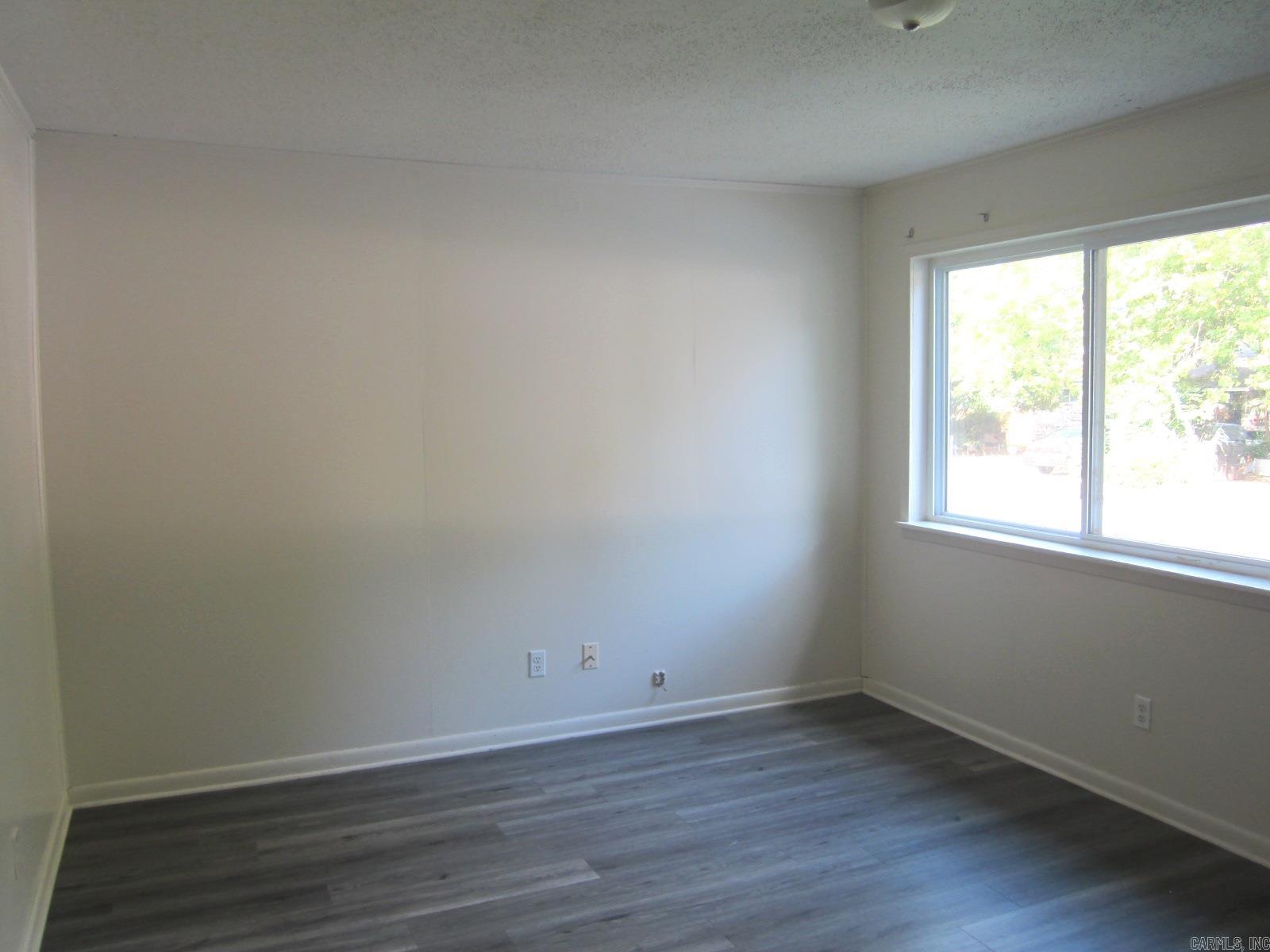 208-210 Smart Street Property Photo 3