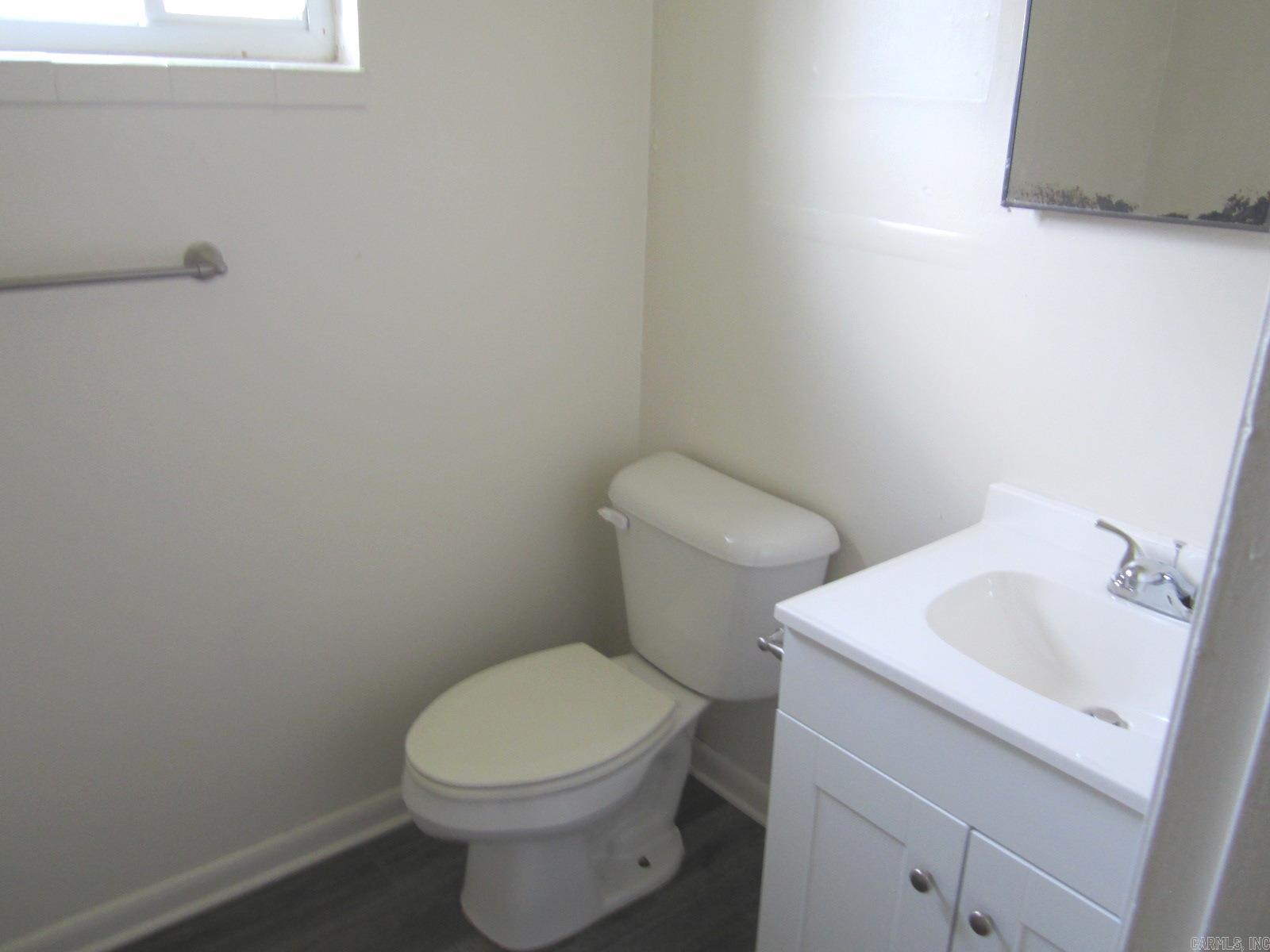 208-210 Smart Street Property Photo 5