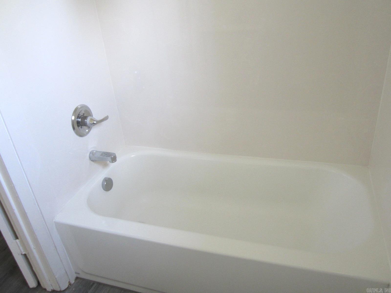 208-210 Smart Street Property Photo 6