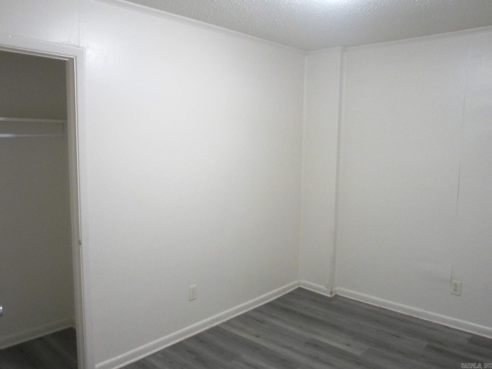 208-210 Smart Street Property Photo 8