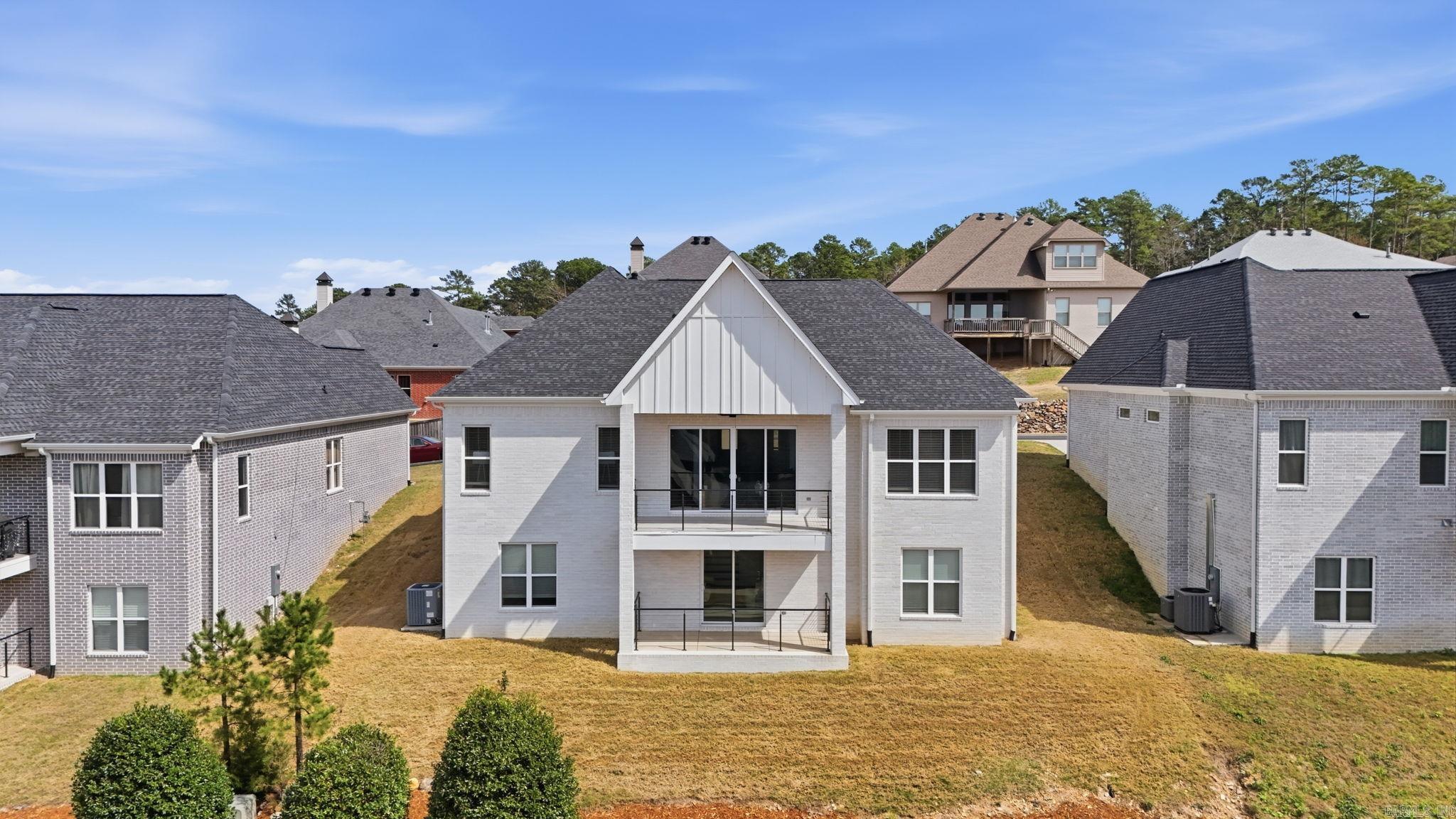 83 Tournay Circle Property Photo 43