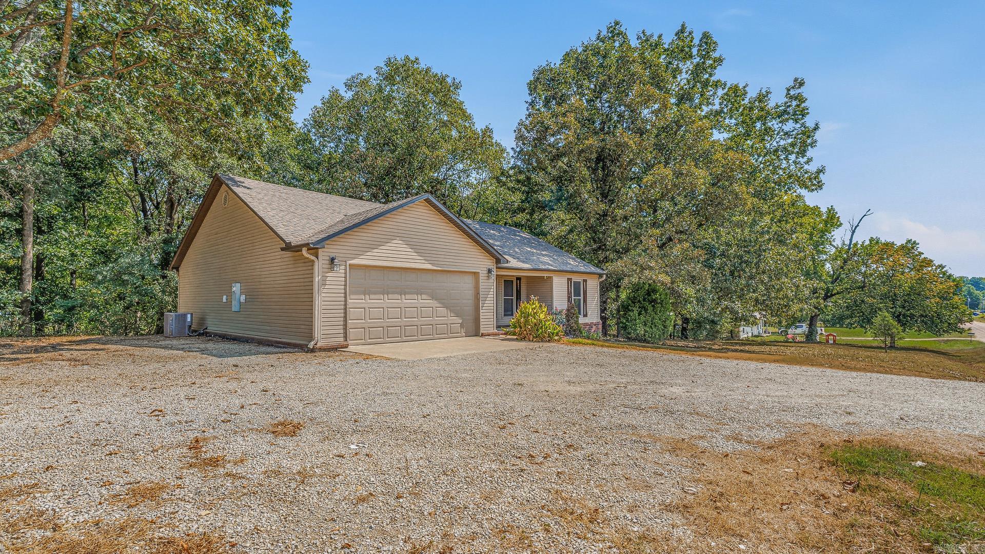 127 County Road 335 Property Photo 3