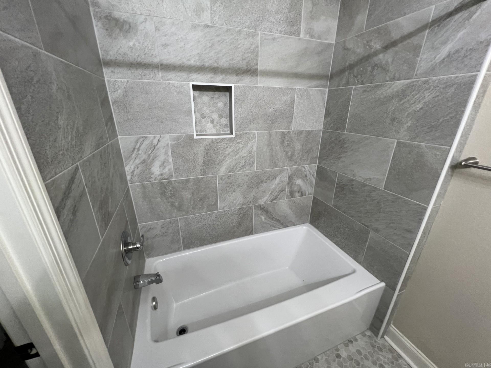 1024 Welch Street Property Photo 2