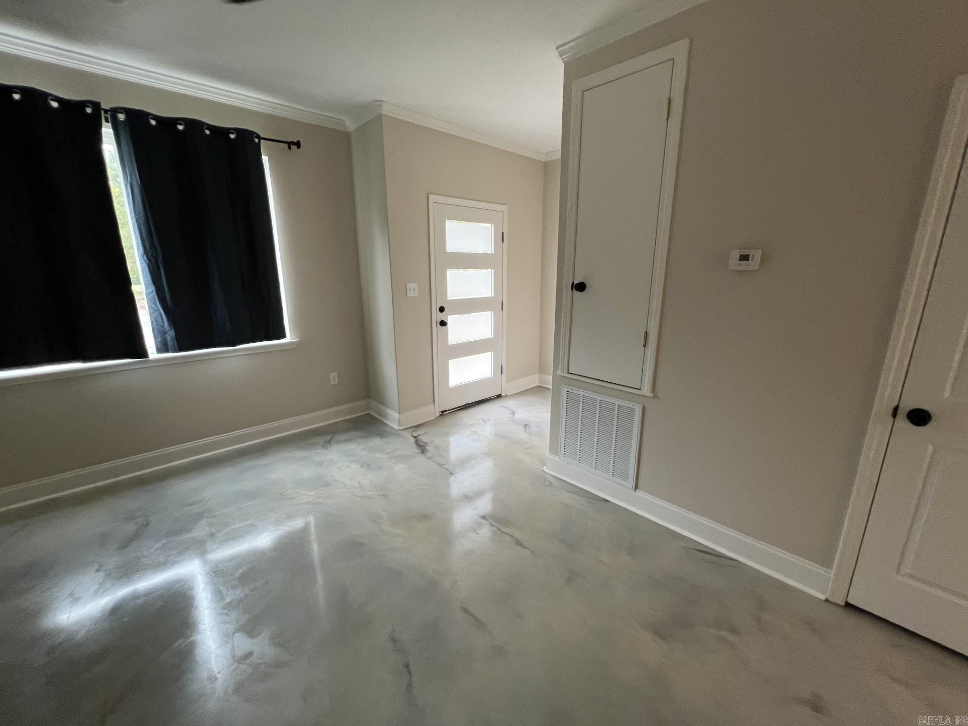 1024 Welch Street Property Photo 6