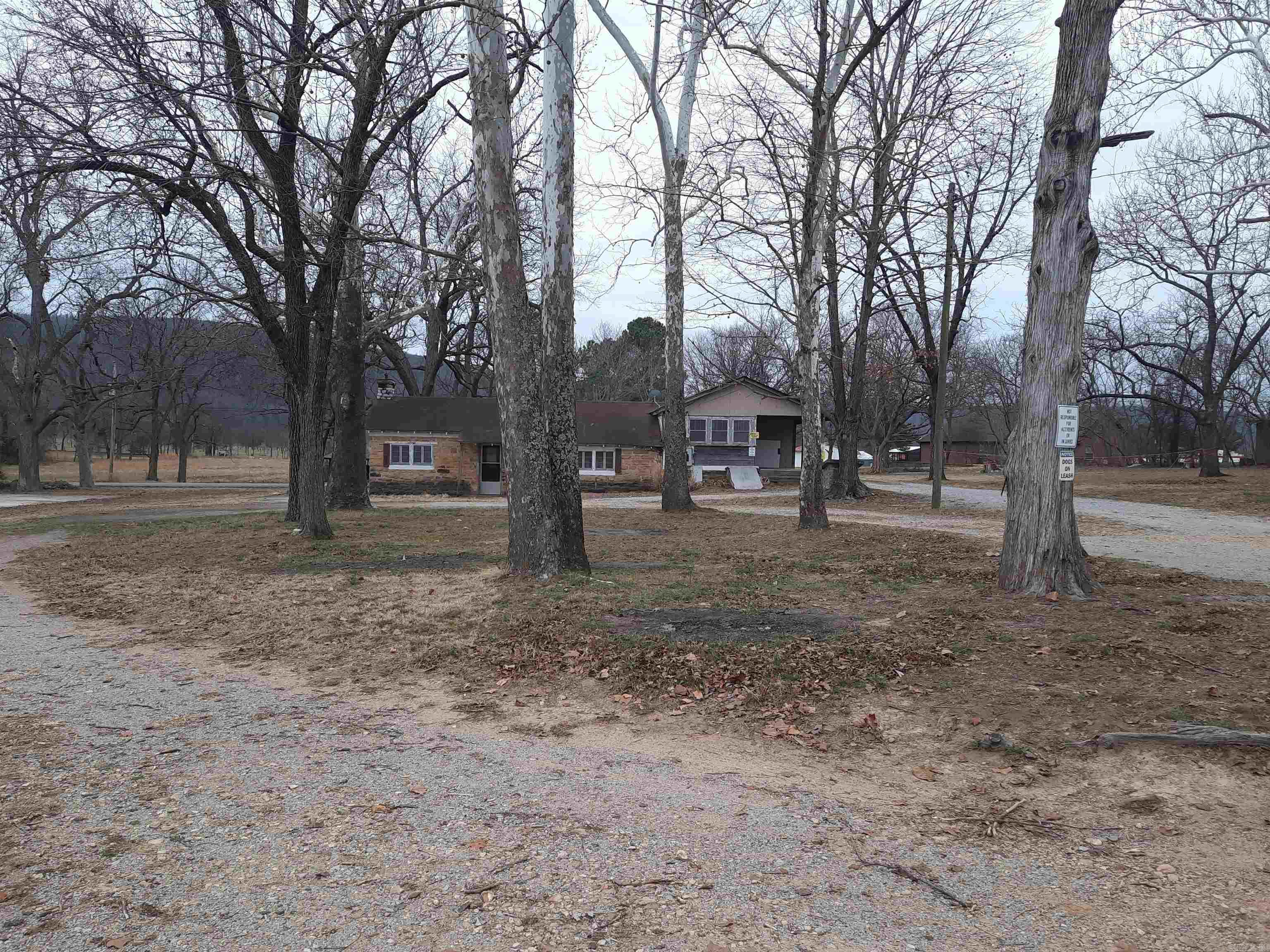 305 Service Street Property Photo 5