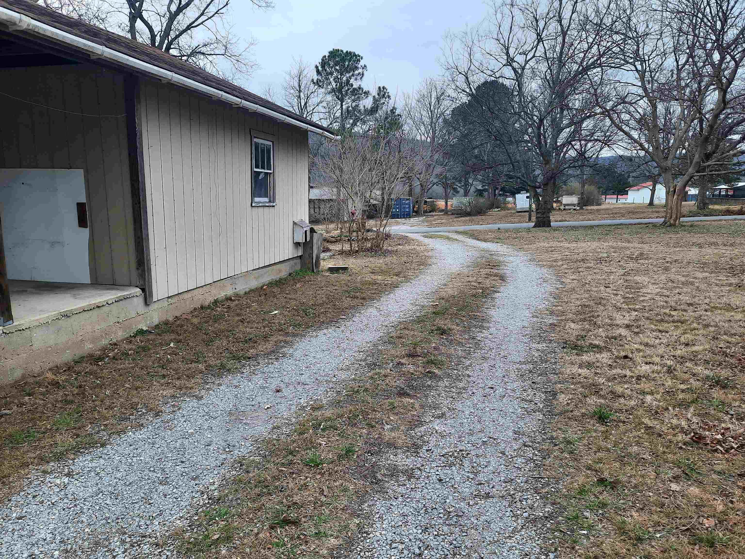 305 Service Street Property Photo 13