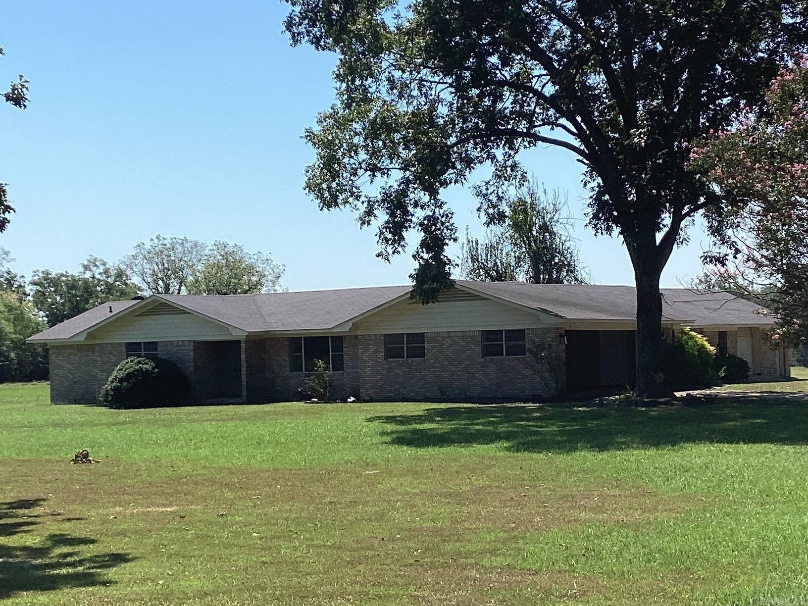 3740 Hwy 301 S Property Photo 2