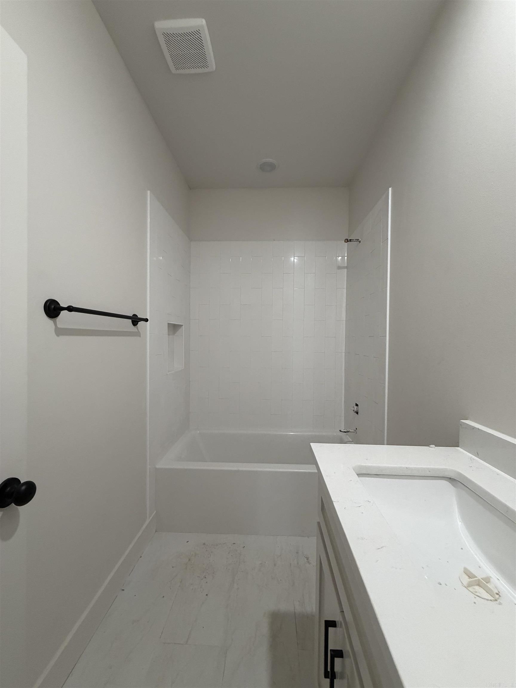 13017 Arthur Lane Property Photo 5