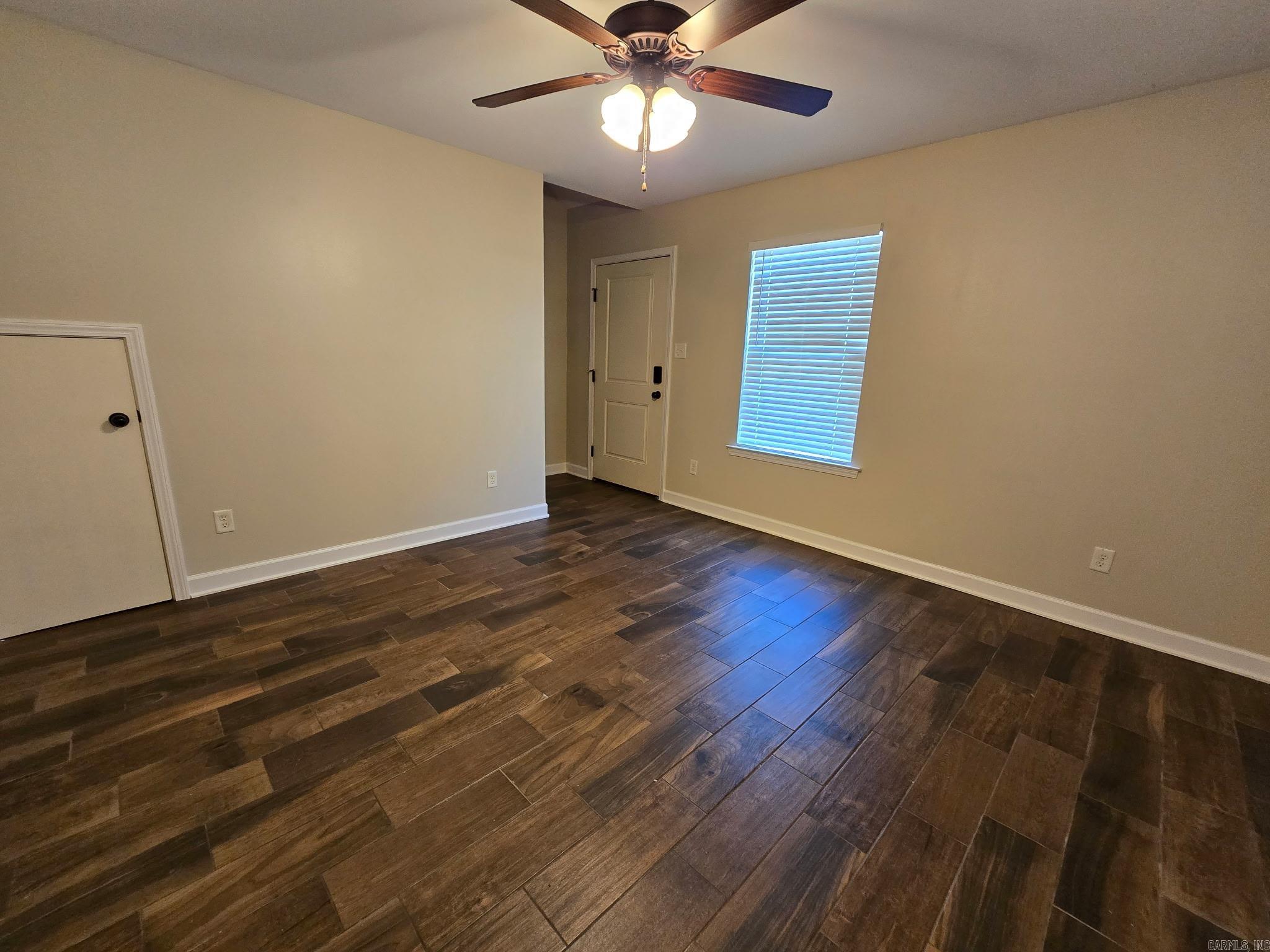 605 S First Street Property Photo 2