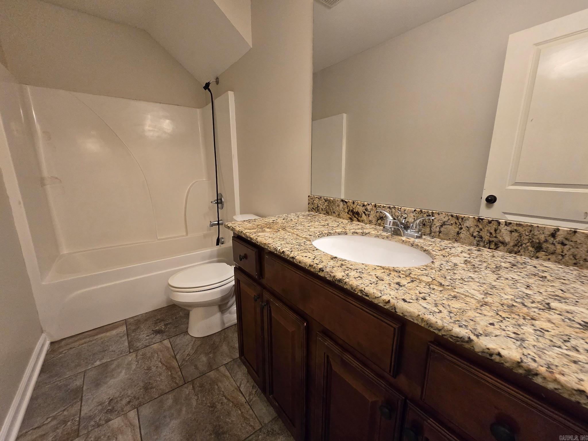 605 S First Street Property Photo 5