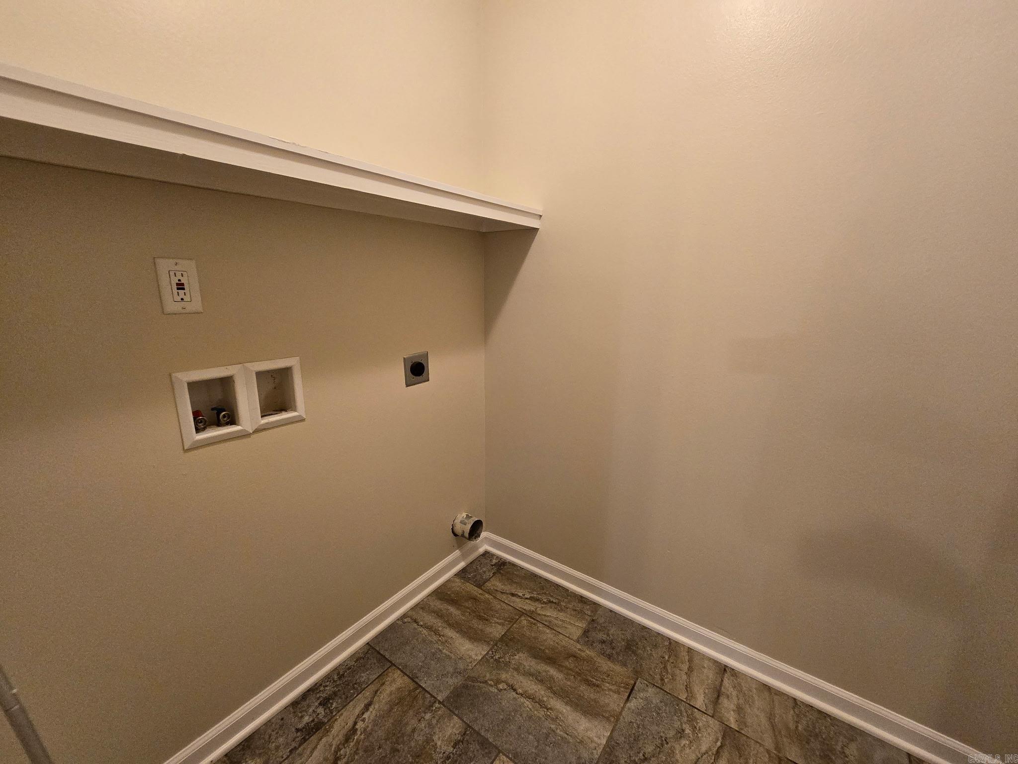 605 S First Street Property Photo 7