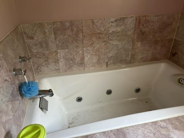 104 Falls Street Property Photo 9