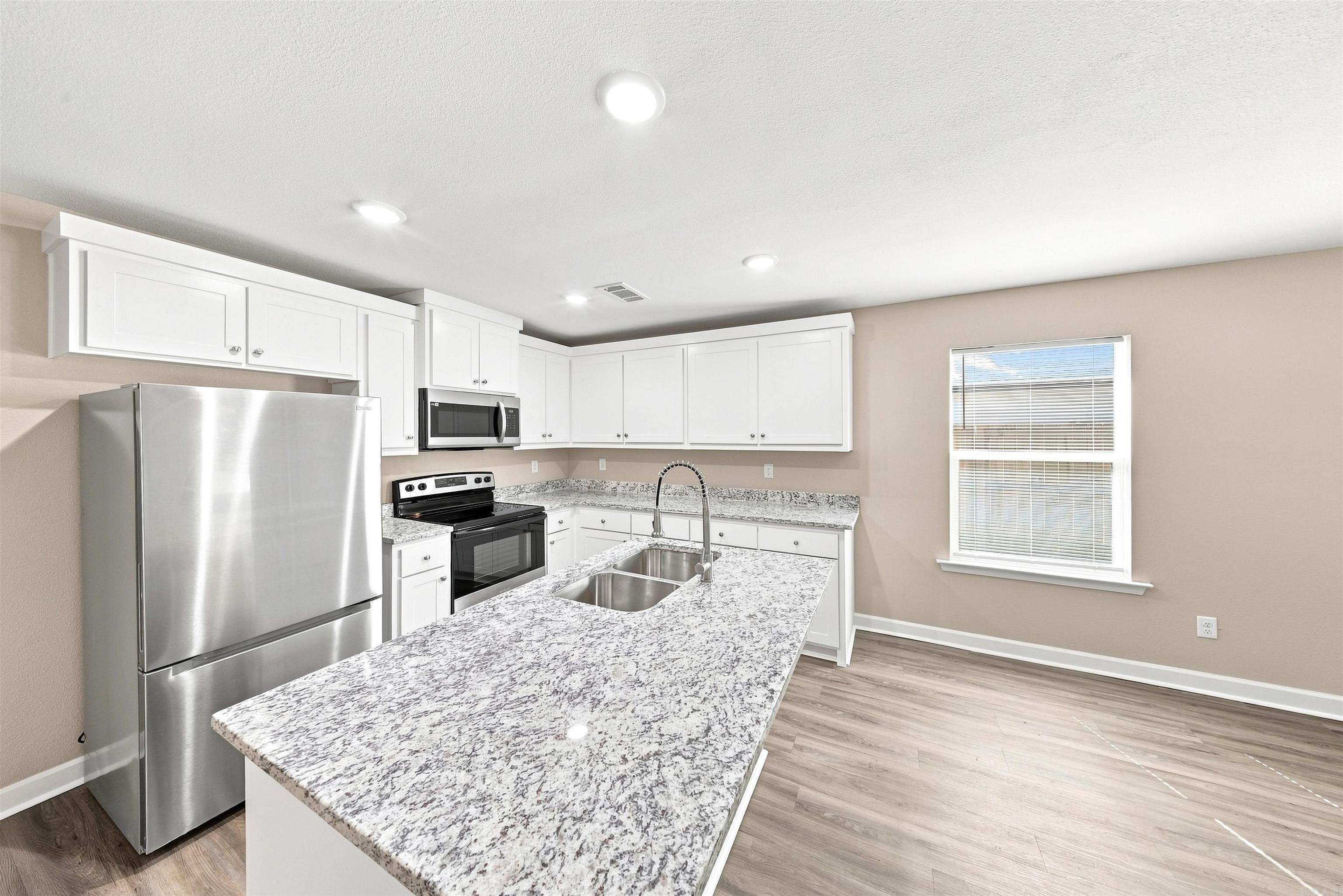 4209.5 Rogers St Property Photo 15
