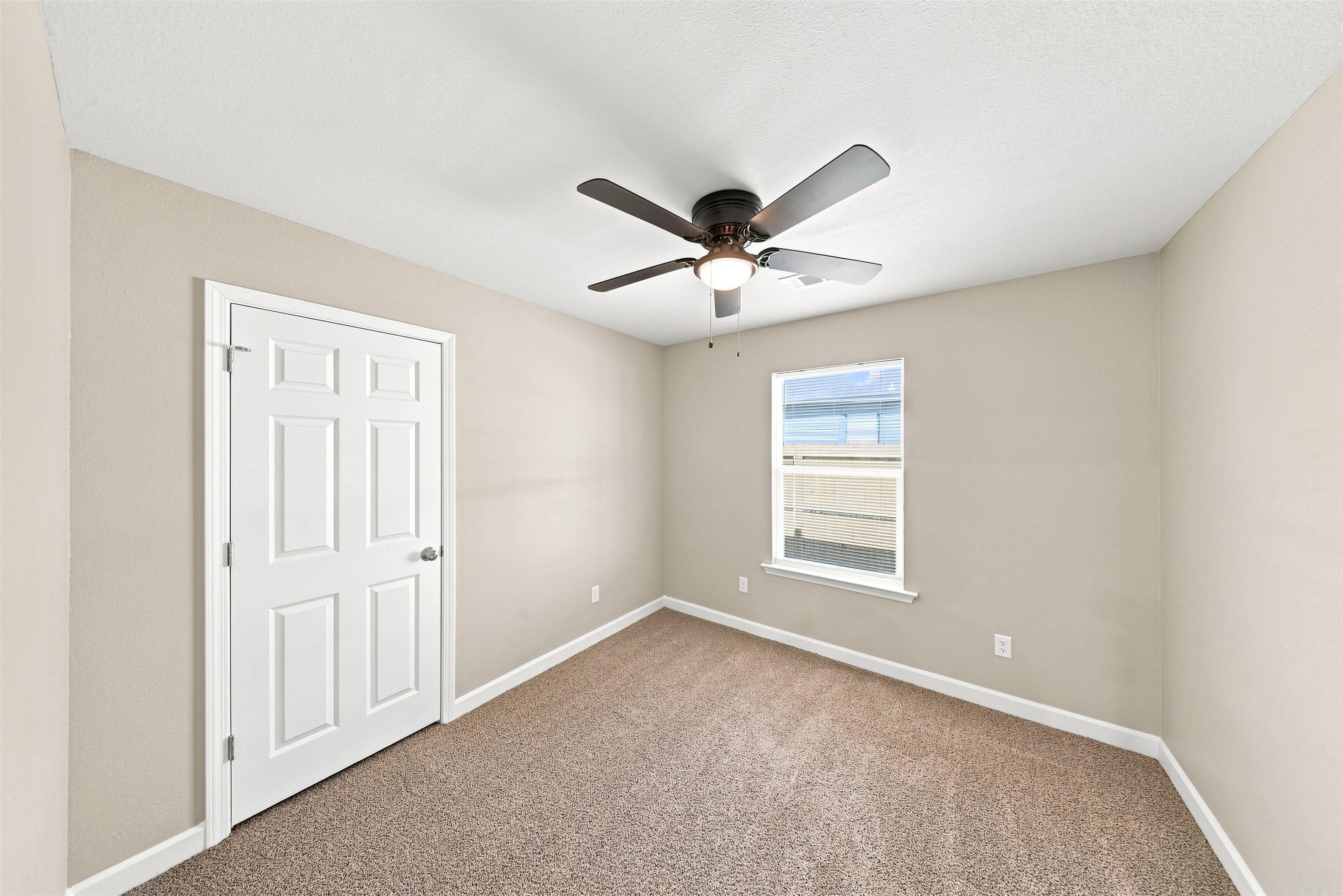 4209.5 Rogers St Property Photo 18