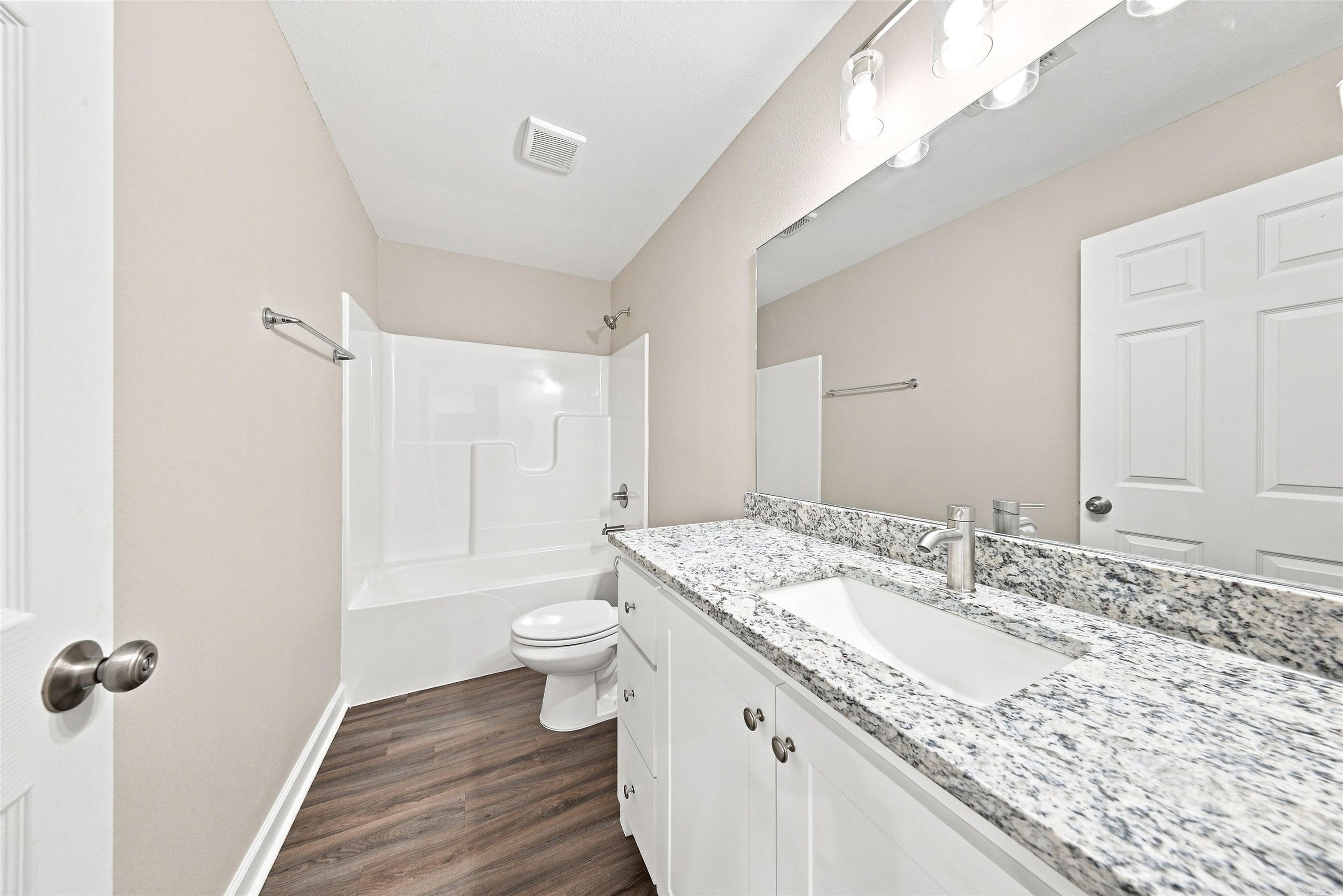 4209.5 Rogers St Property Photo 26