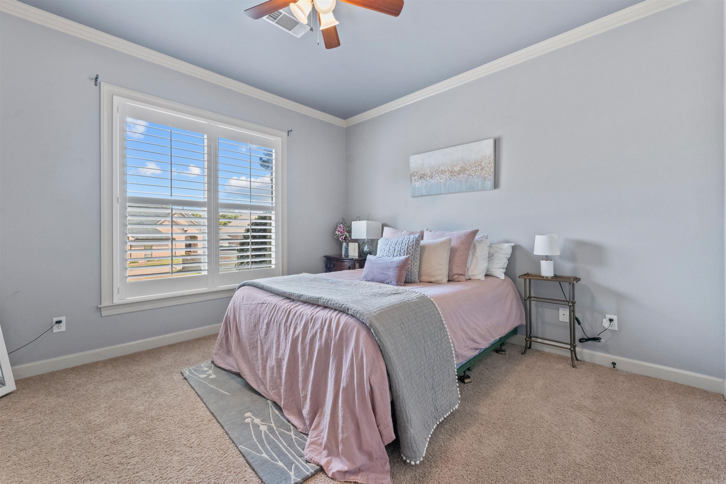 14 Epernay Cir Property Photo 4