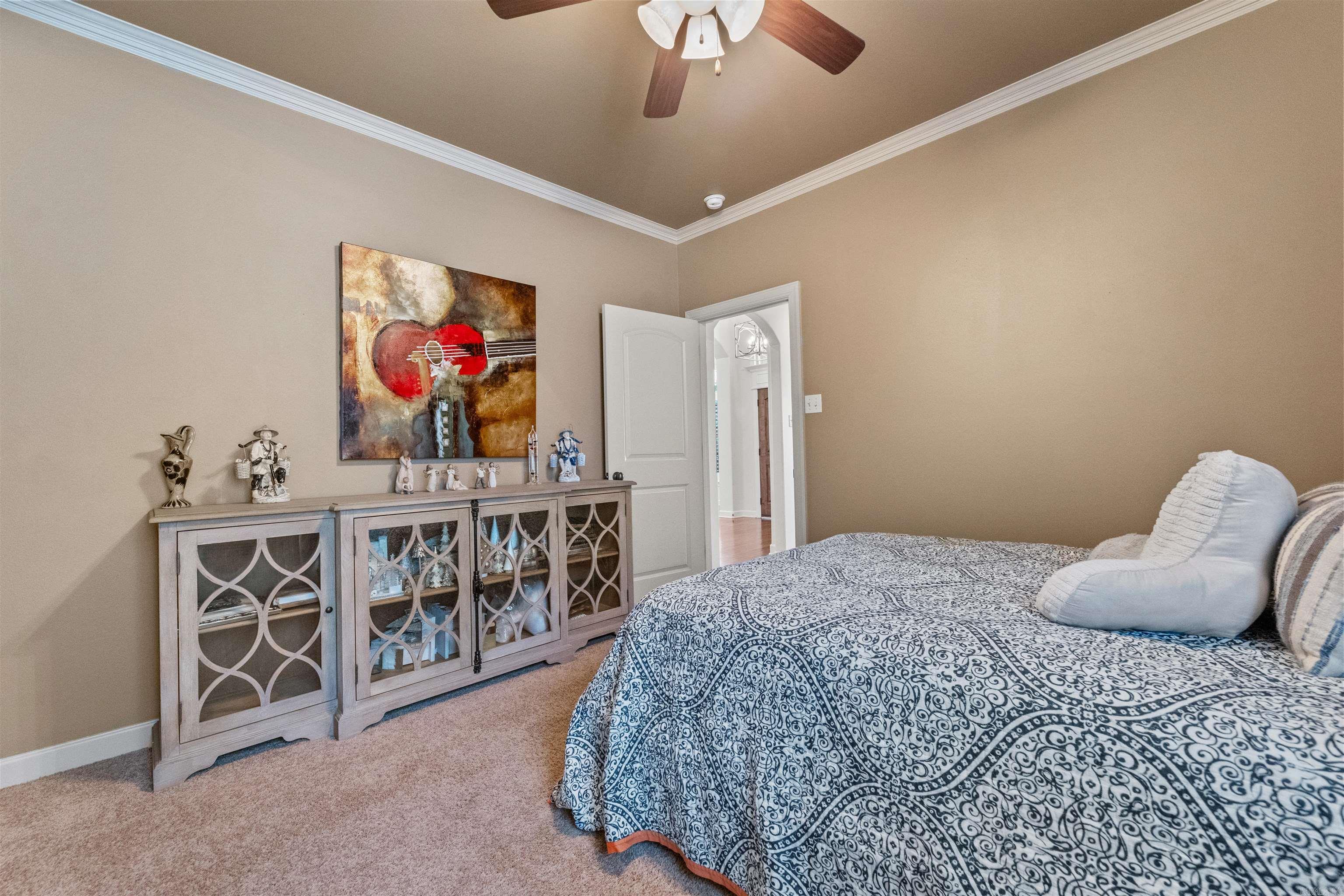14 Epernay Cir Property Photo 9