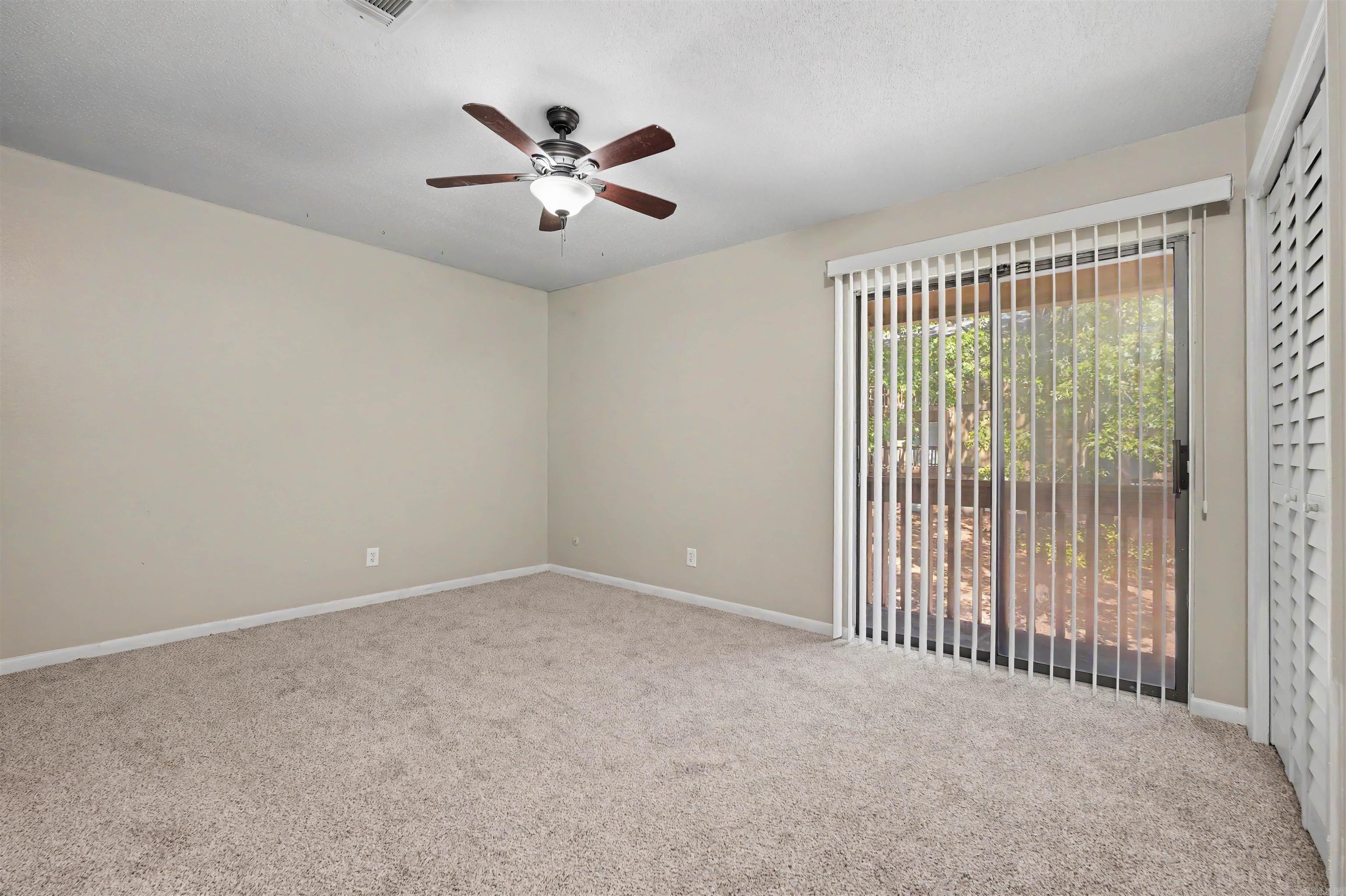 518 Green Mountain Circle 16 Property Photo 10