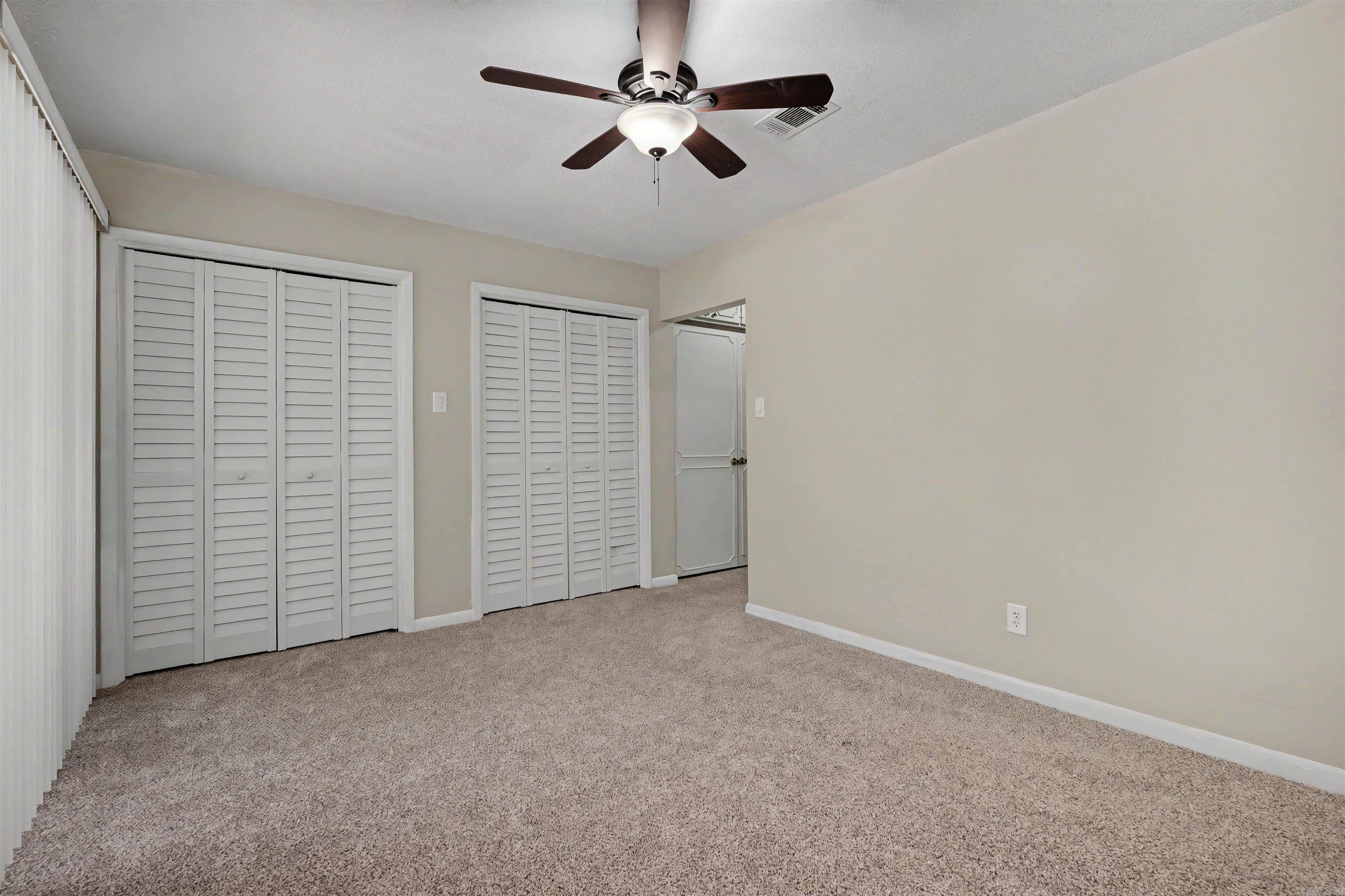 518 Green Mountain Circle 16 Property Photo 11