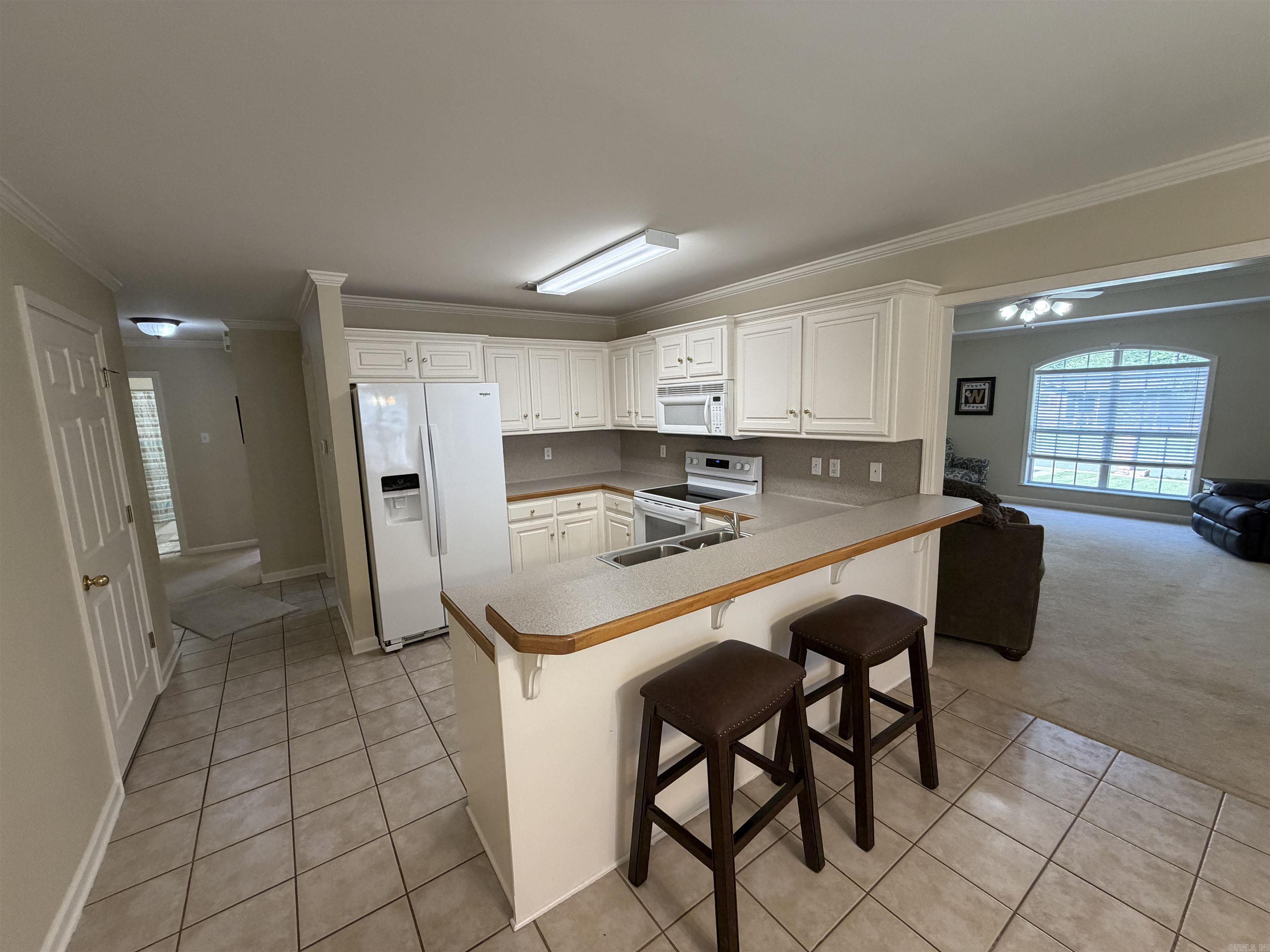 10048 Farris Ave Property Photo 8