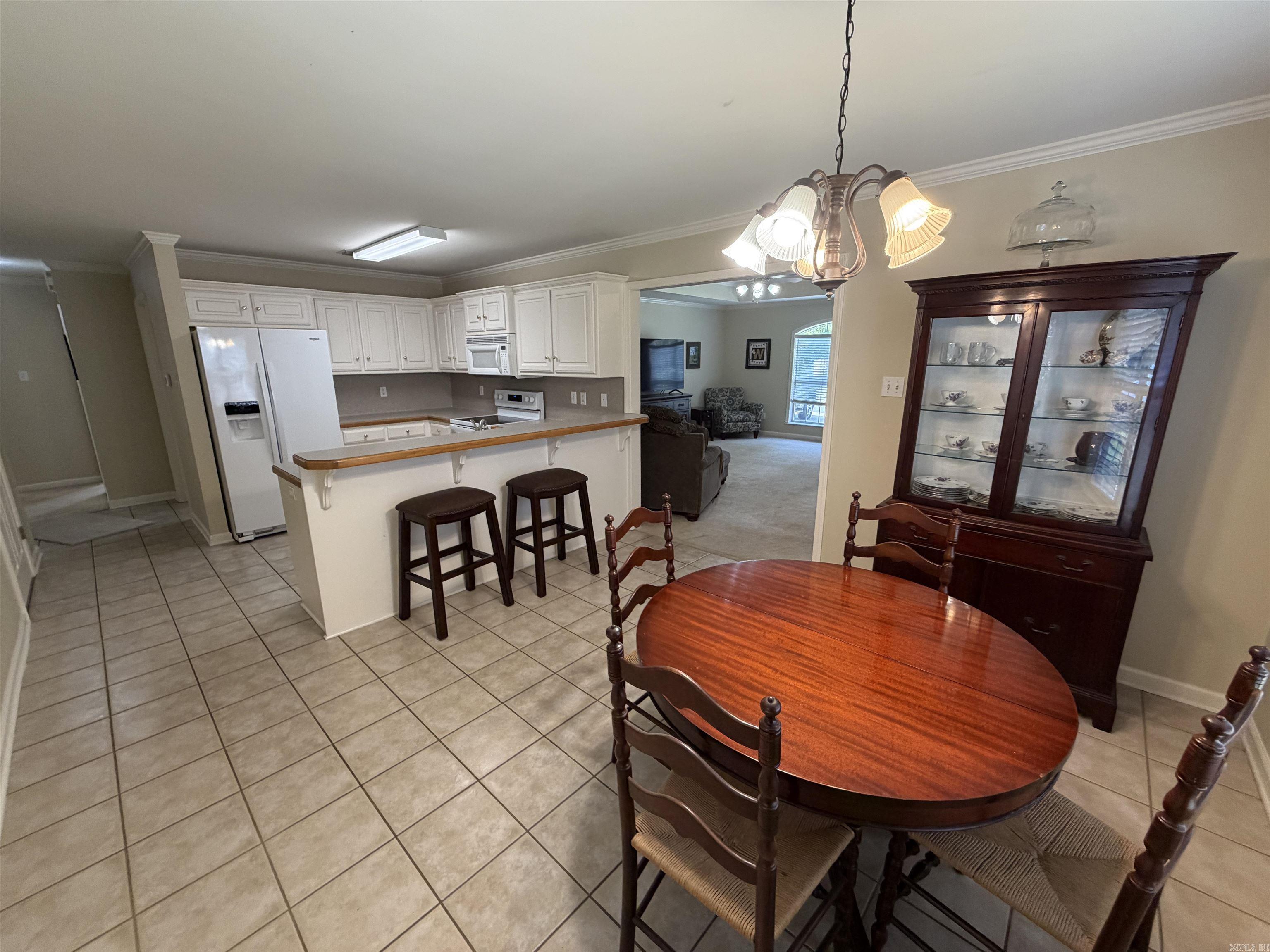 10048 Farris Ave Property Photo 9