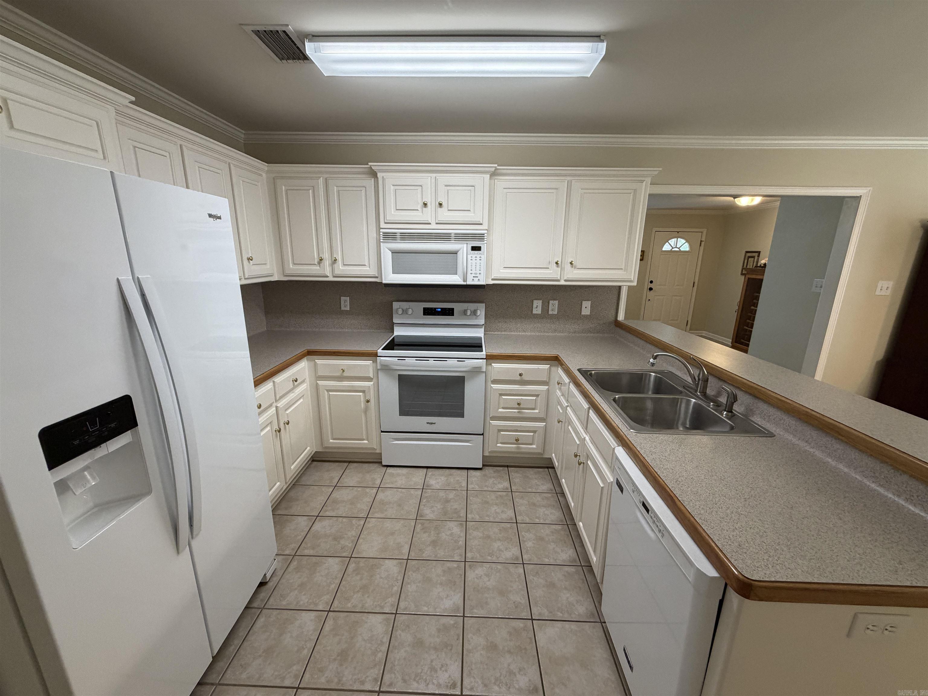 10048 Farris Ave Property Photo 10