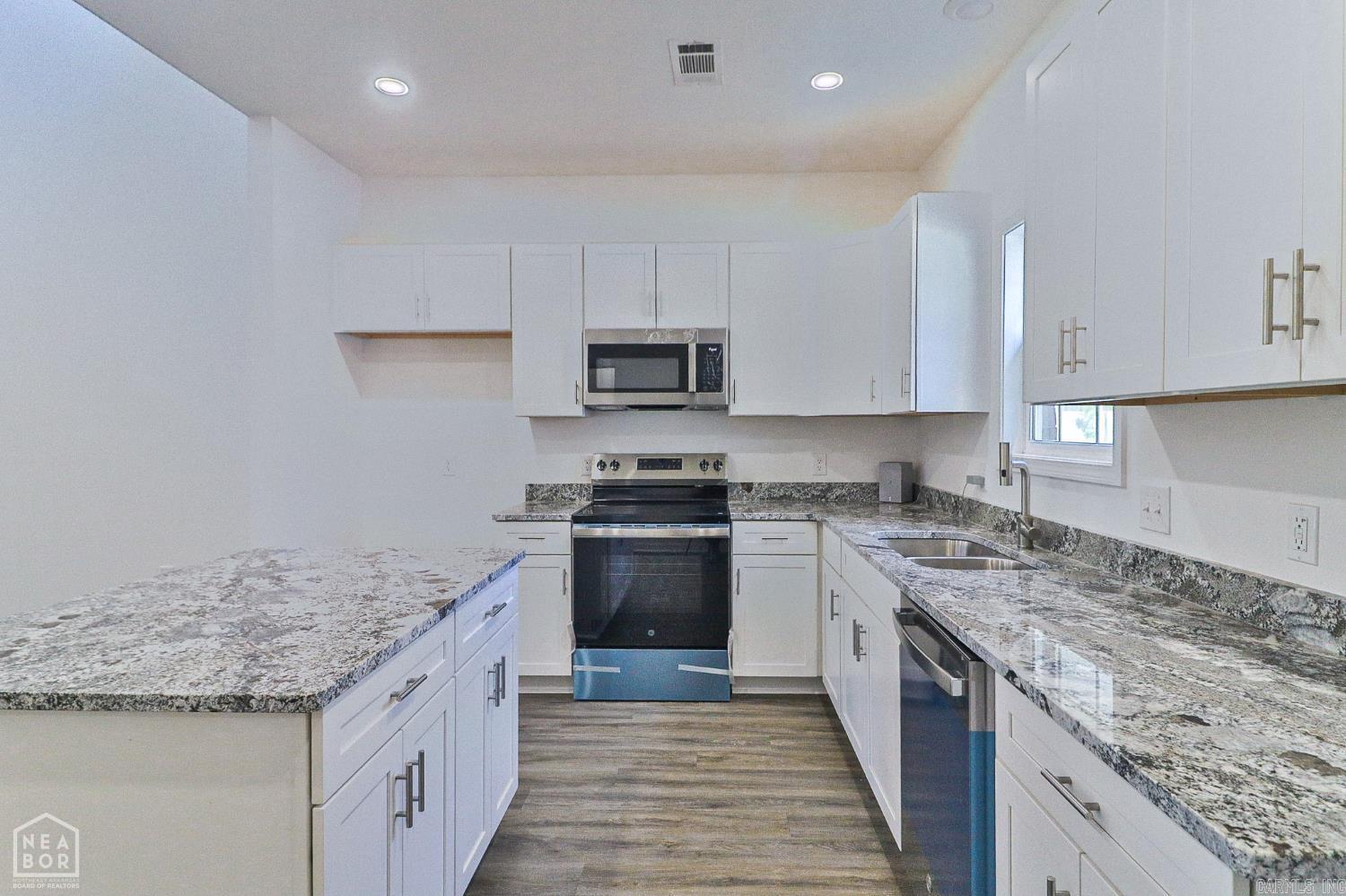 3021 Olivia Court Property Photo 8