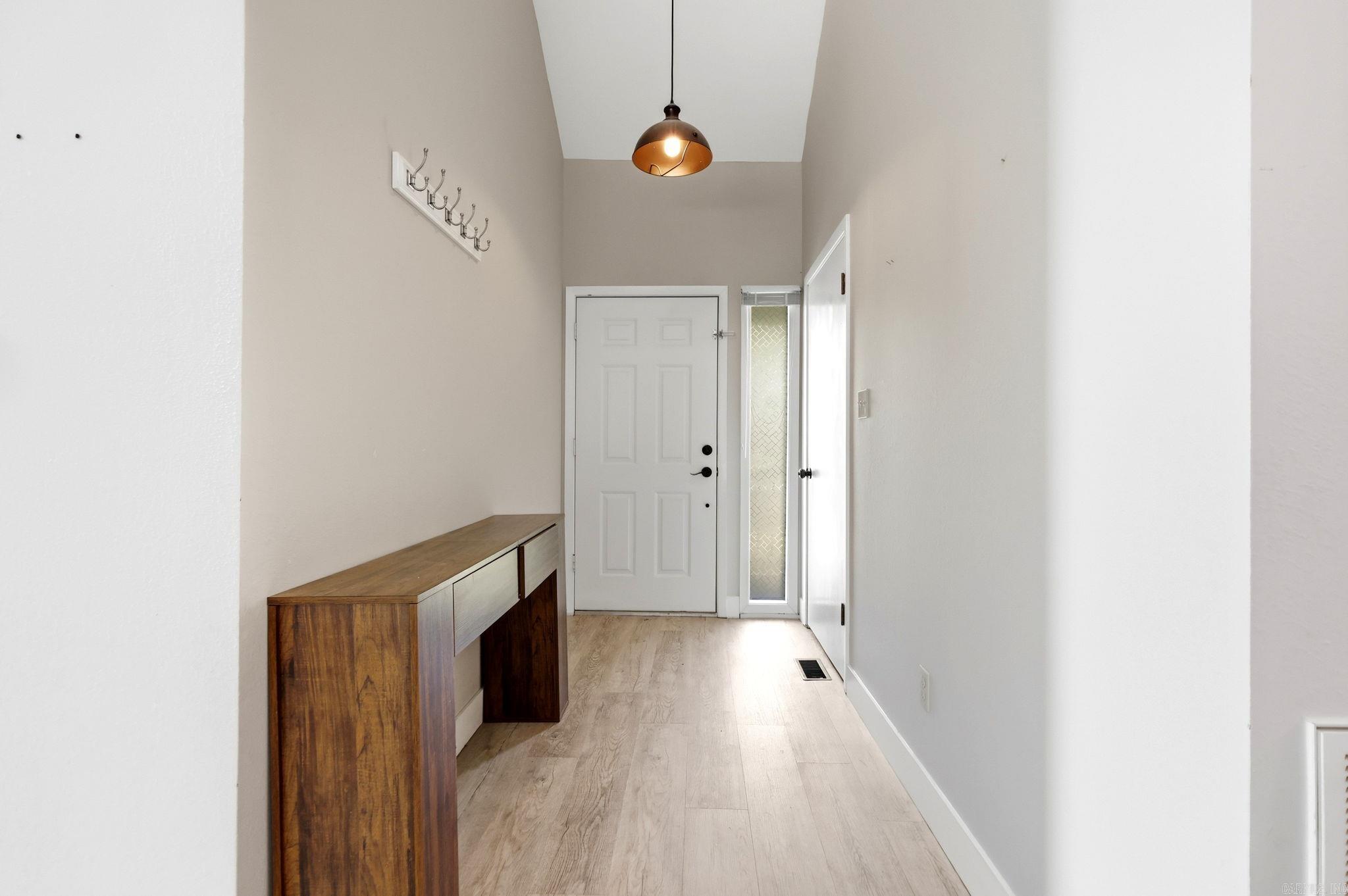 18 Robinwood Drive Property Photo 10