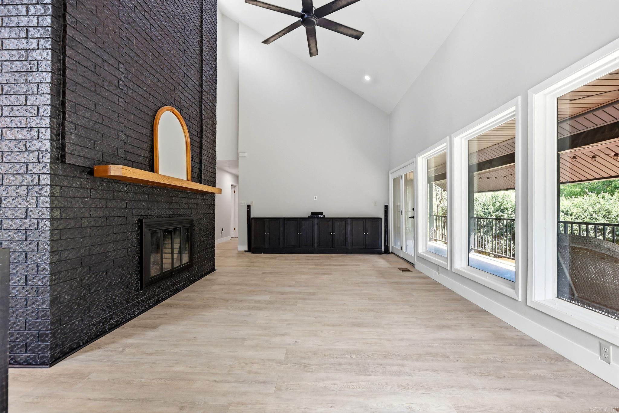 18 Robinwood Drive Property Photo 14