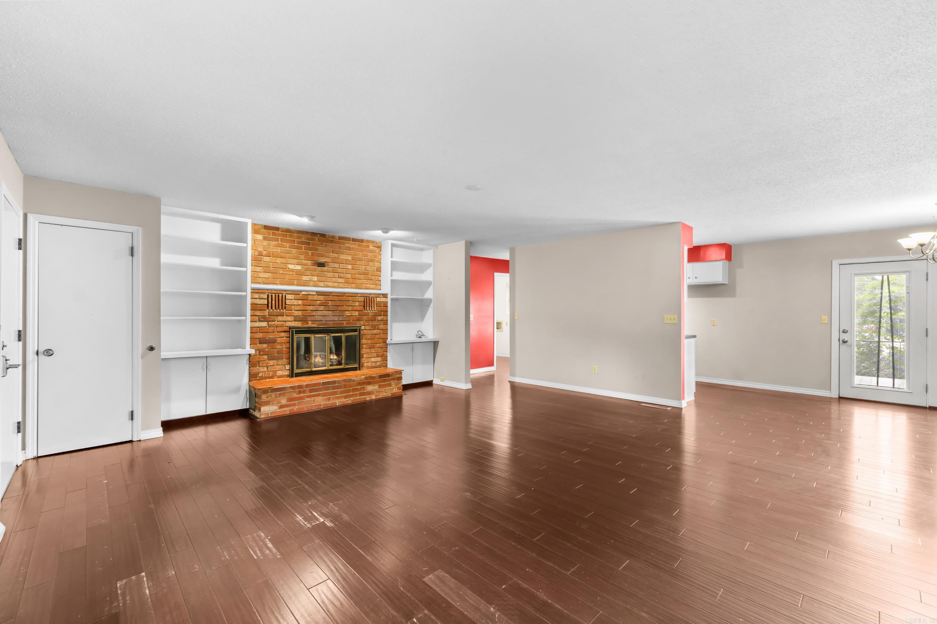 401 Westwood Drive Property Photo 5