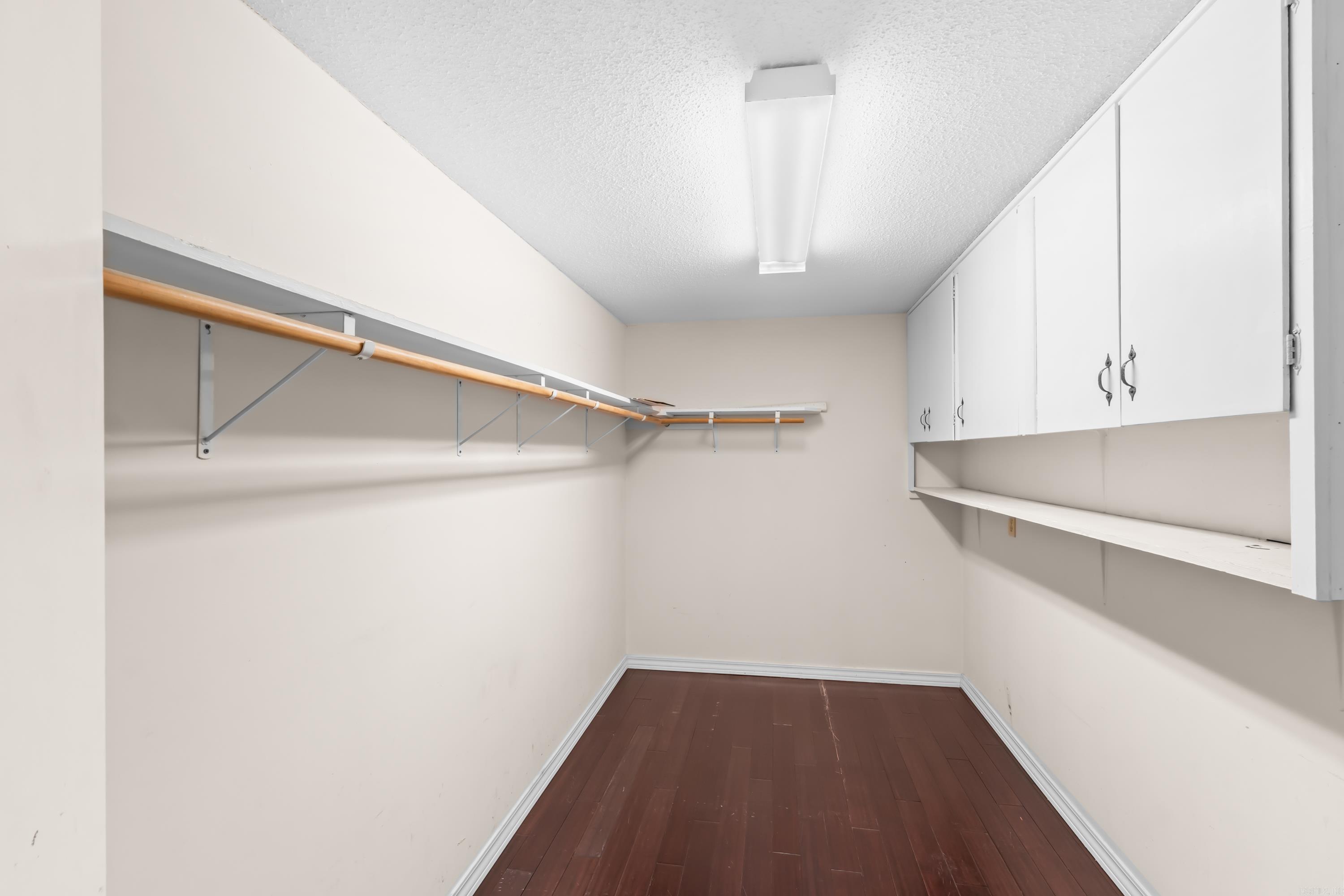 401 Westwood Drive Property Photo 12