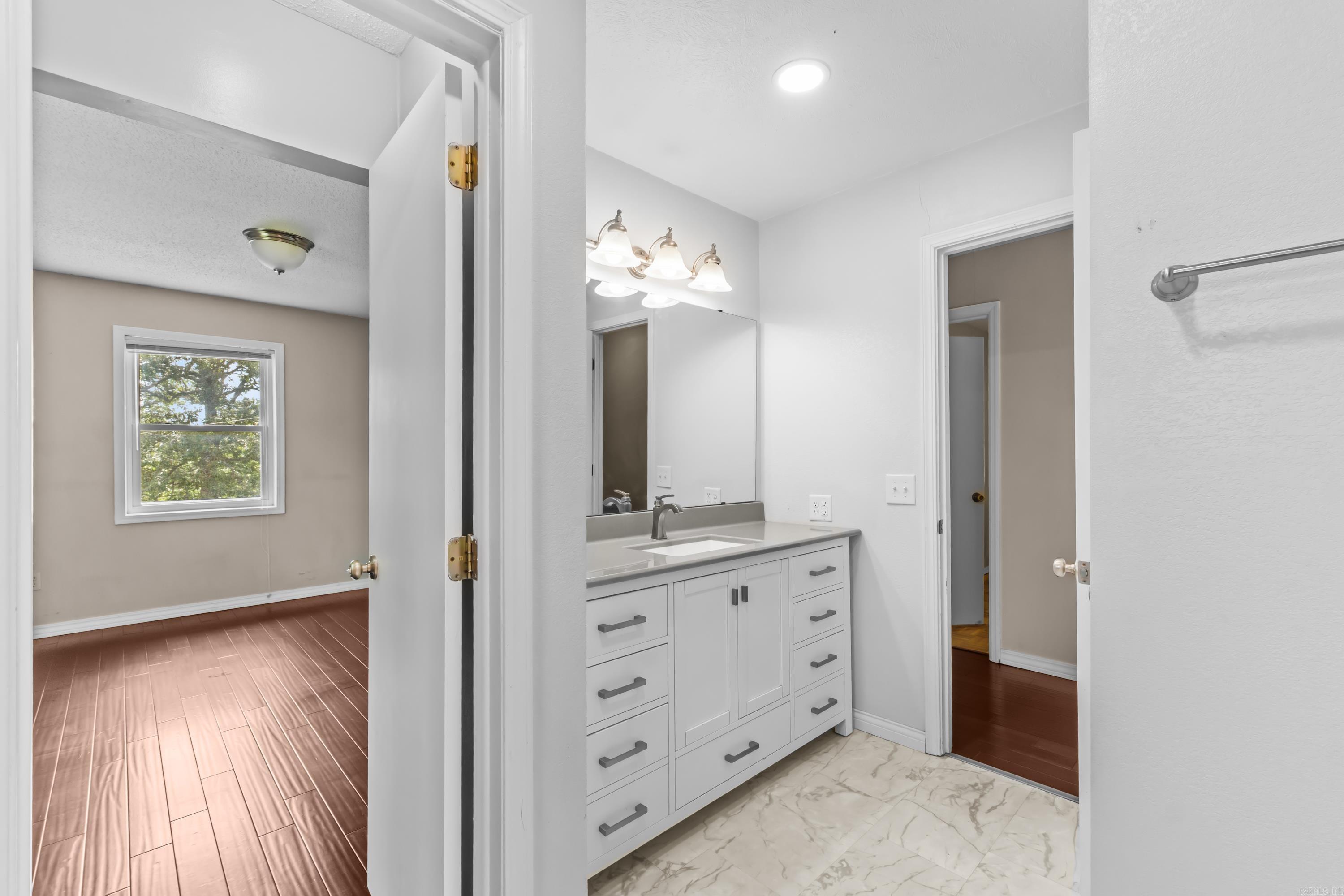 401 Westwood Drive Property Photo 15