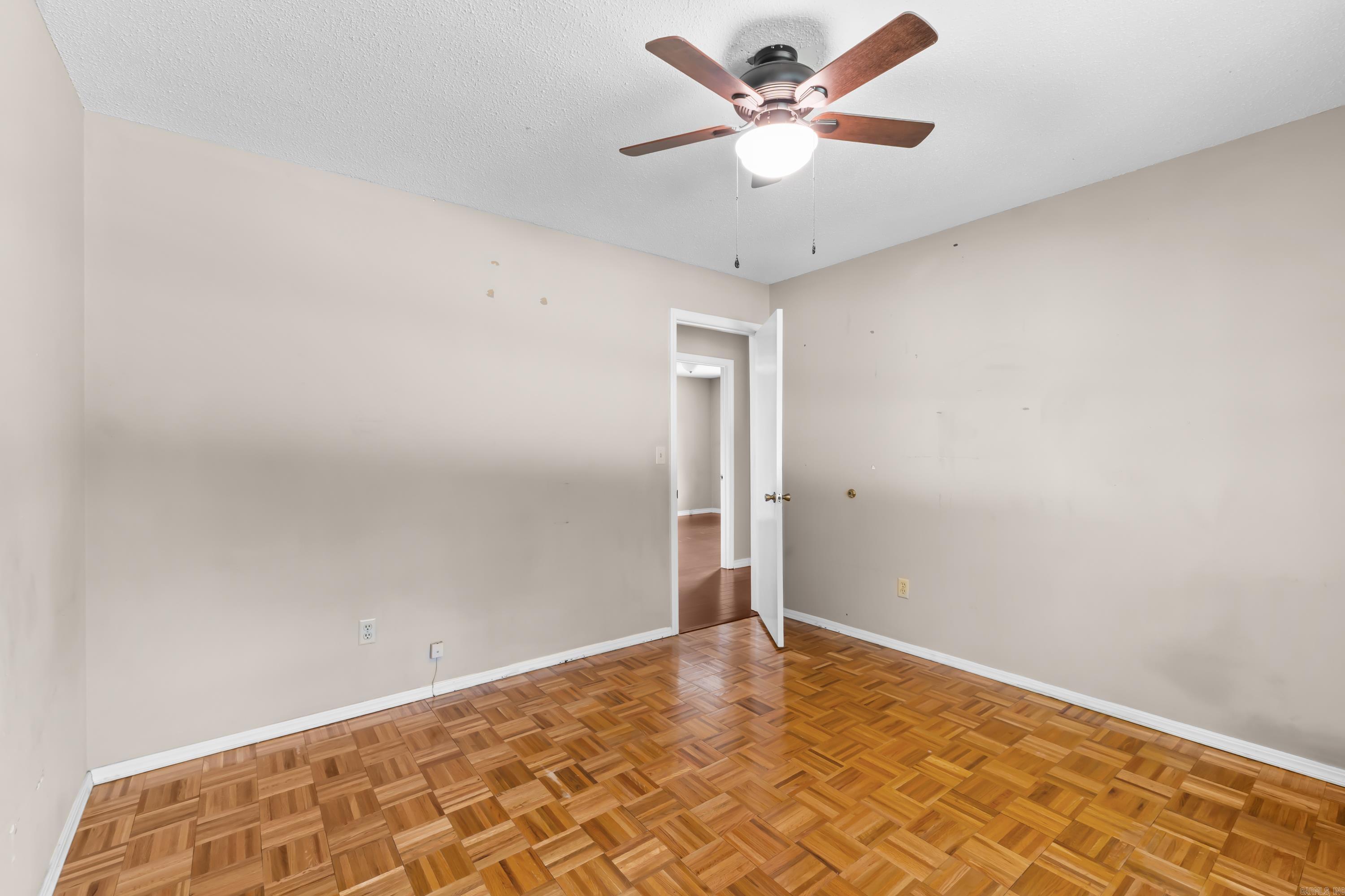 401 Westwood Drive Property Photo 19
