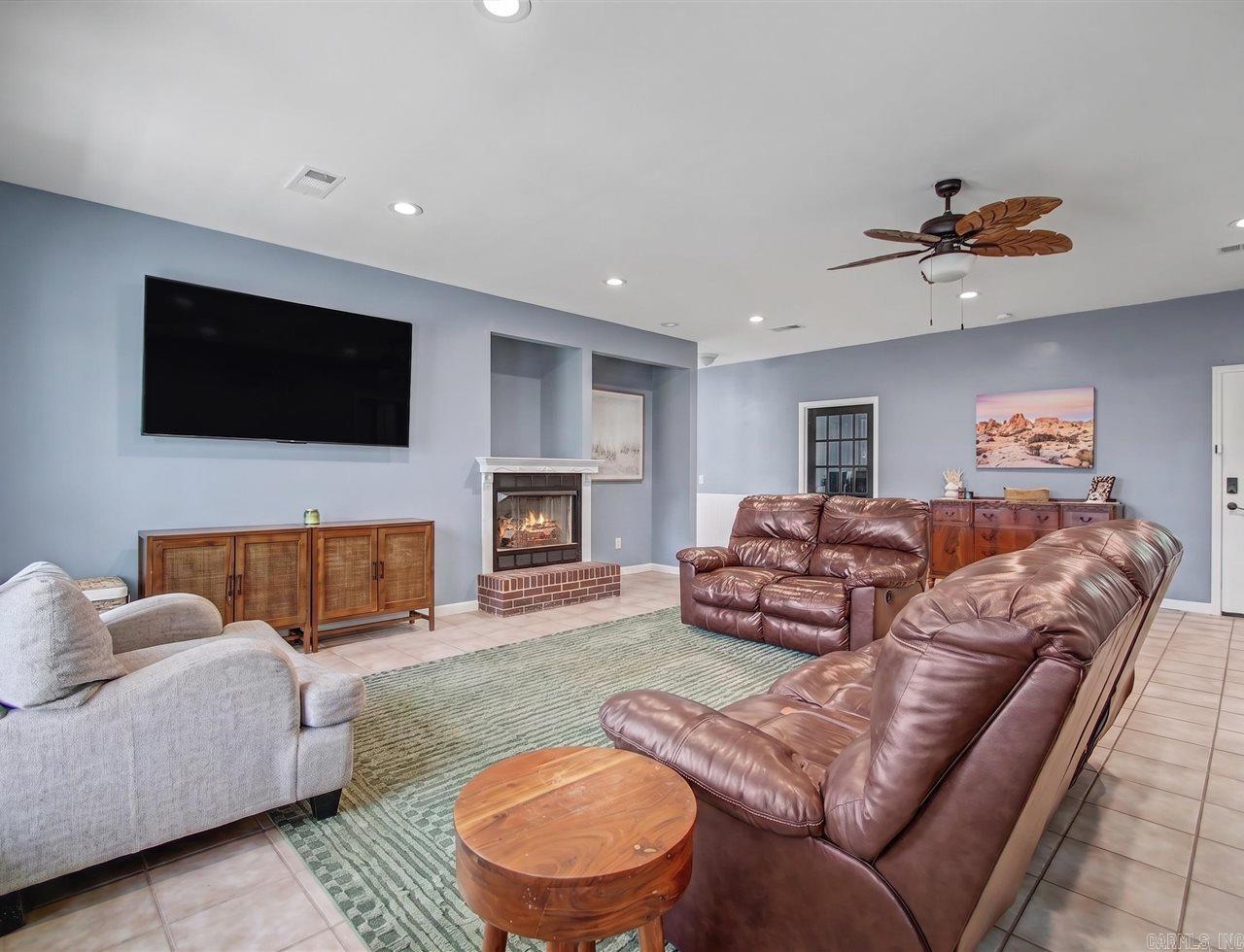 44 Bradley Lane Property Photo 8