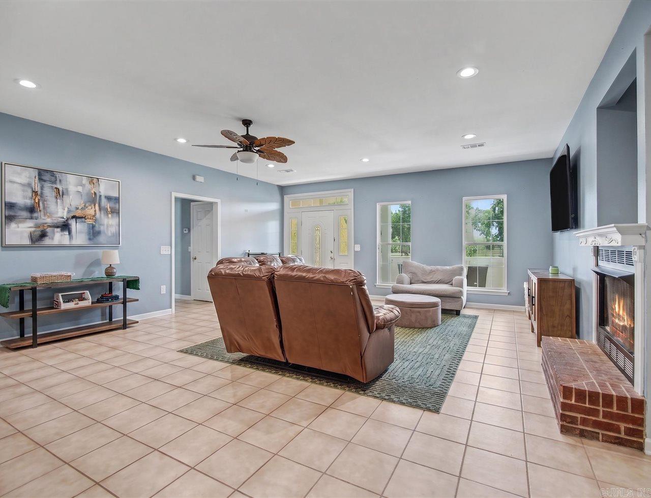 44 Bradley Lane Property Photo 11