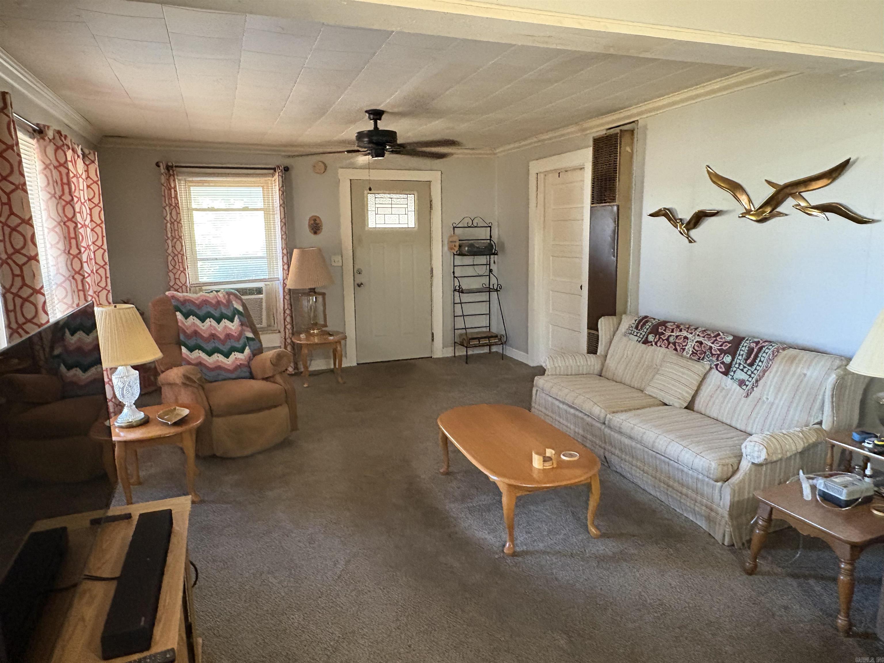 301 New York Avenue Property Photo 9