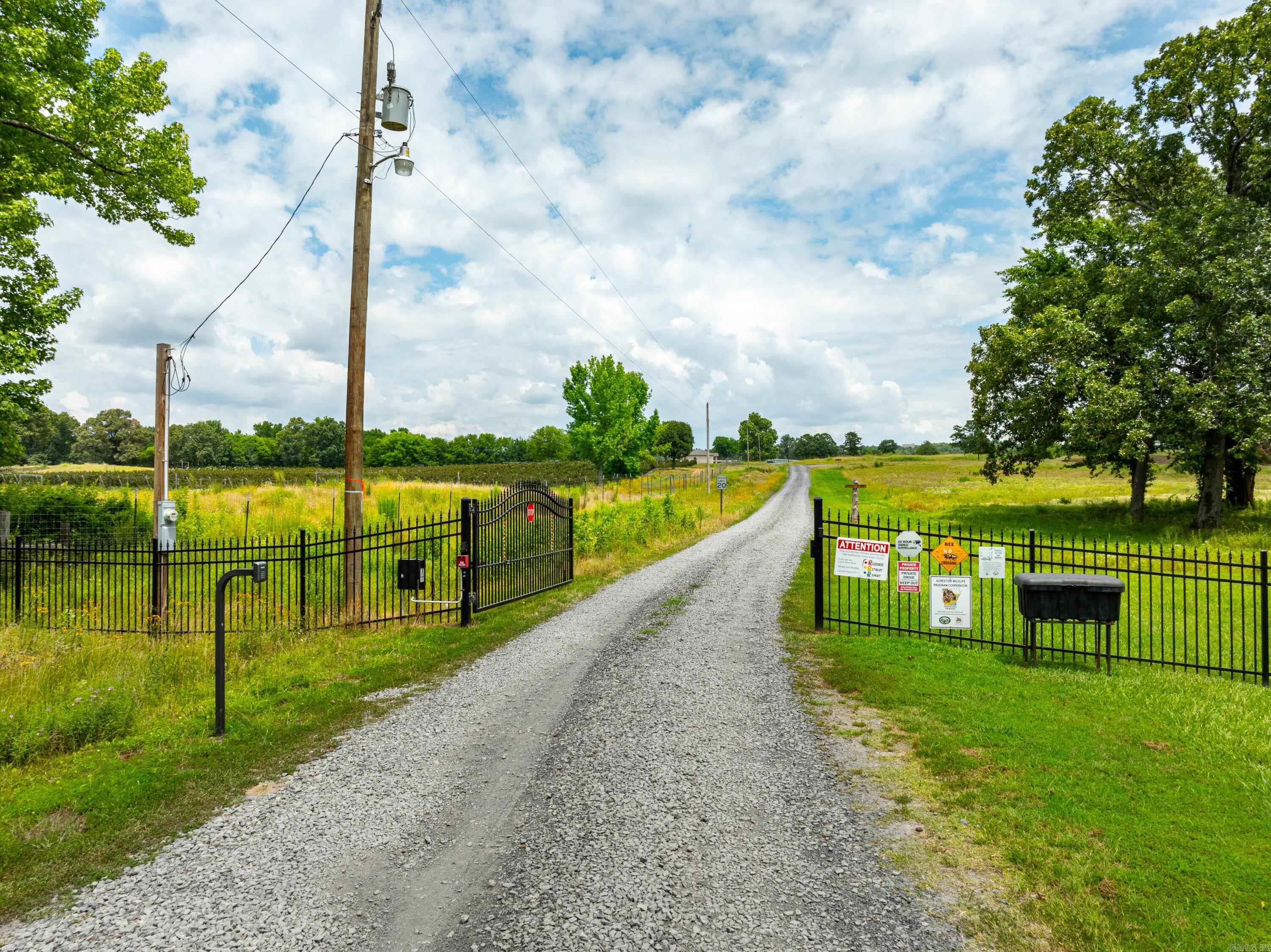 35 Friday Ln Property Photo 14