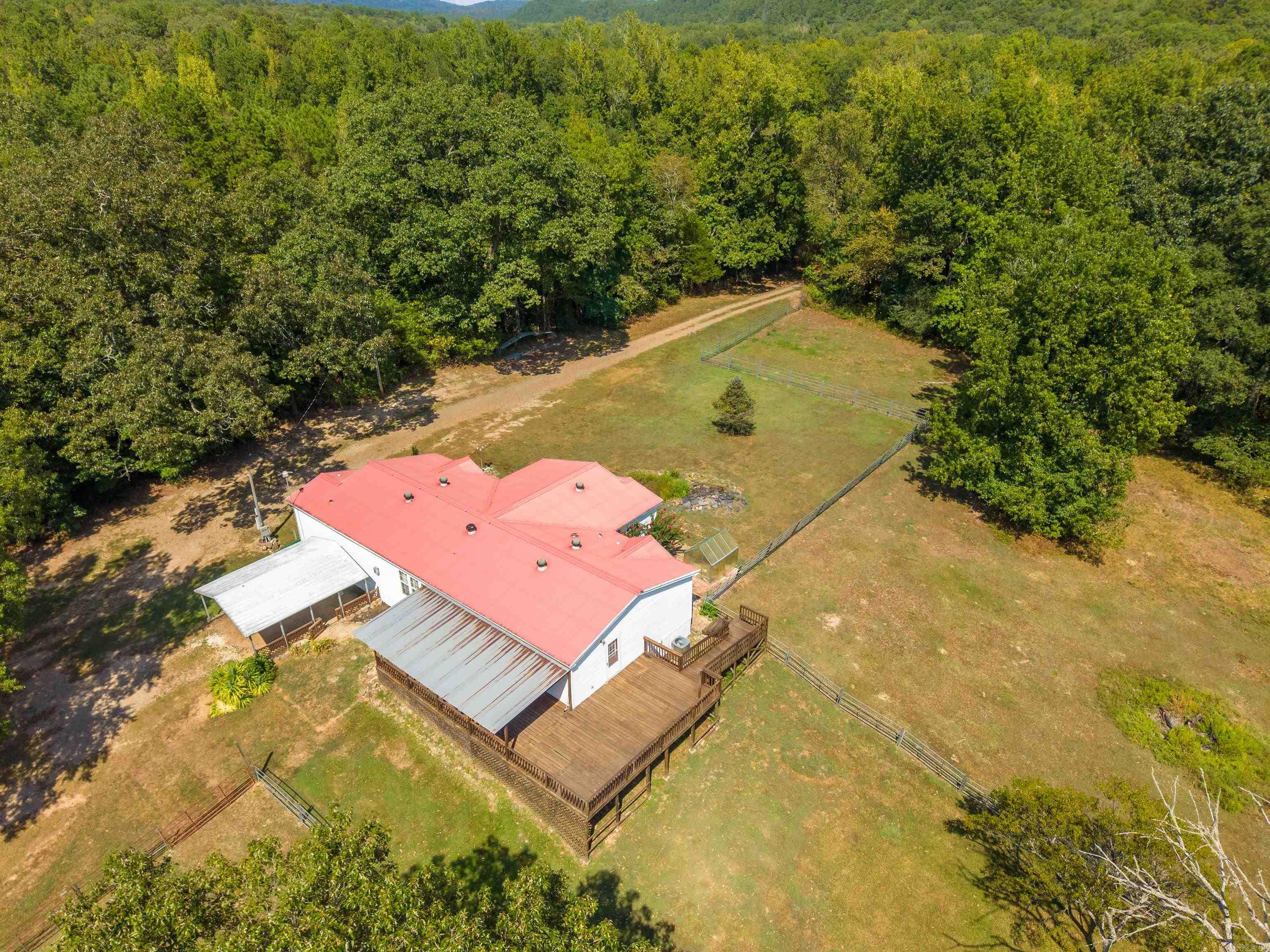 128 & 130 Benny Burrow Loop Property Photo 6
