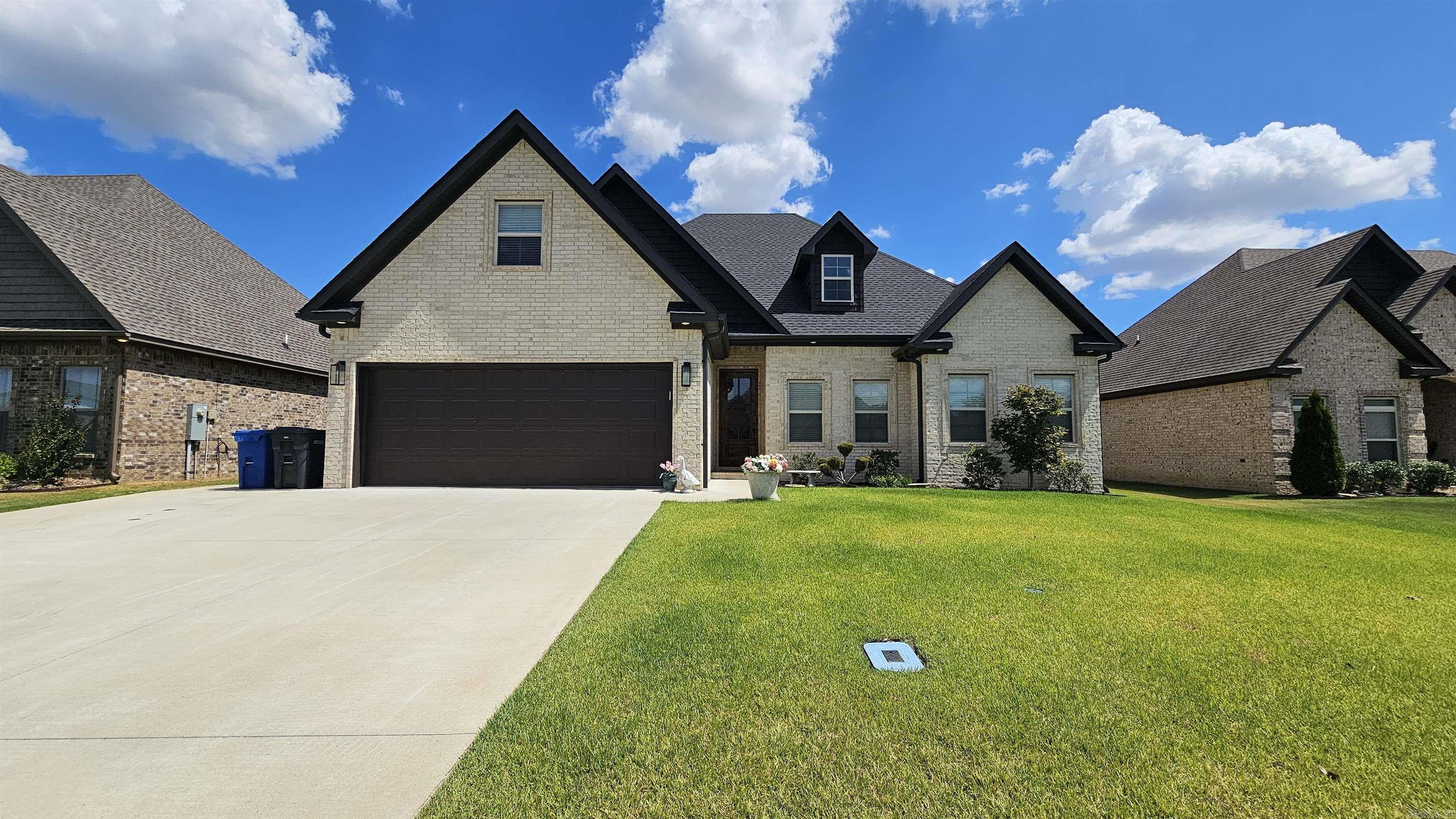 2712 Eden Hills Ln Property Photo 1
