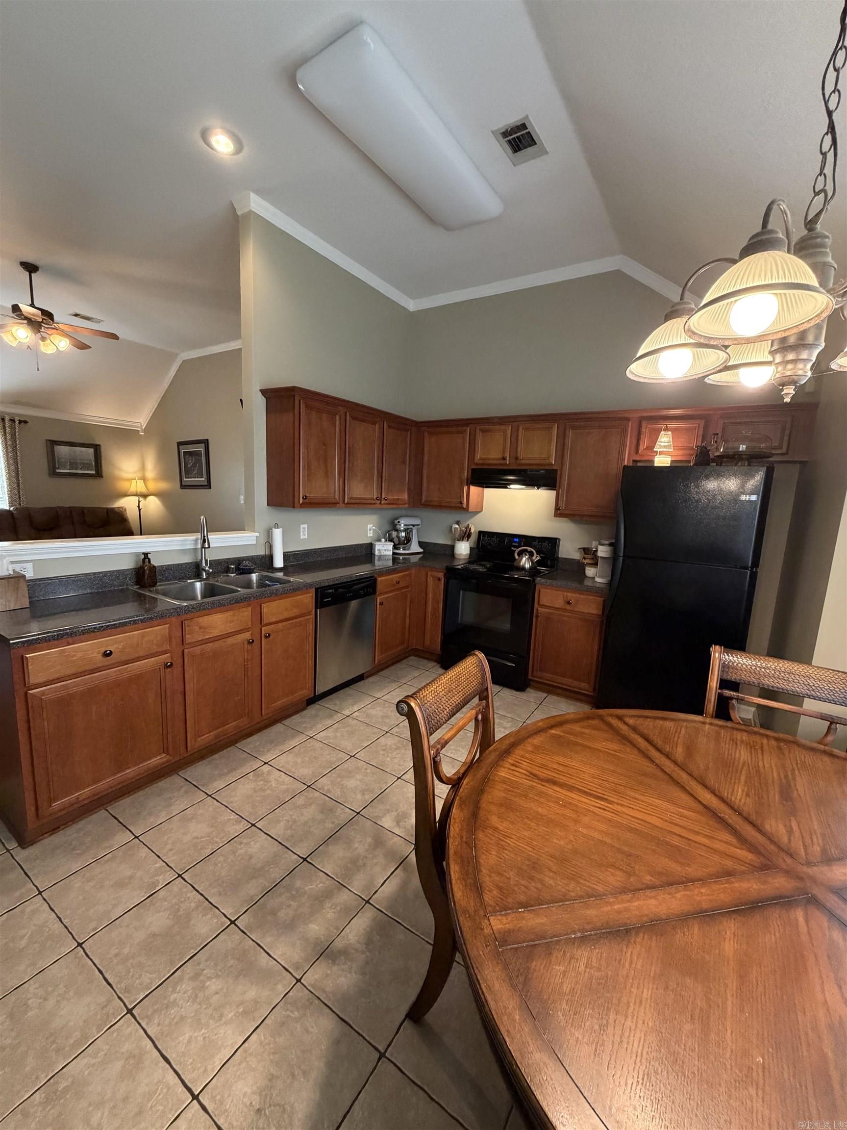 5620 Windsong Drive Property Photo 5