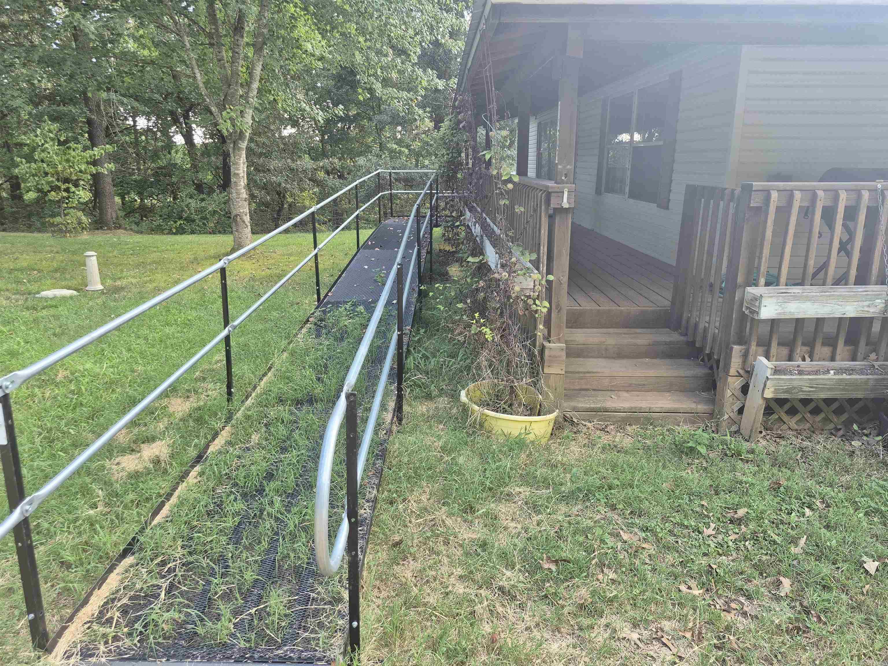 1200 York Dr Property Photo 3