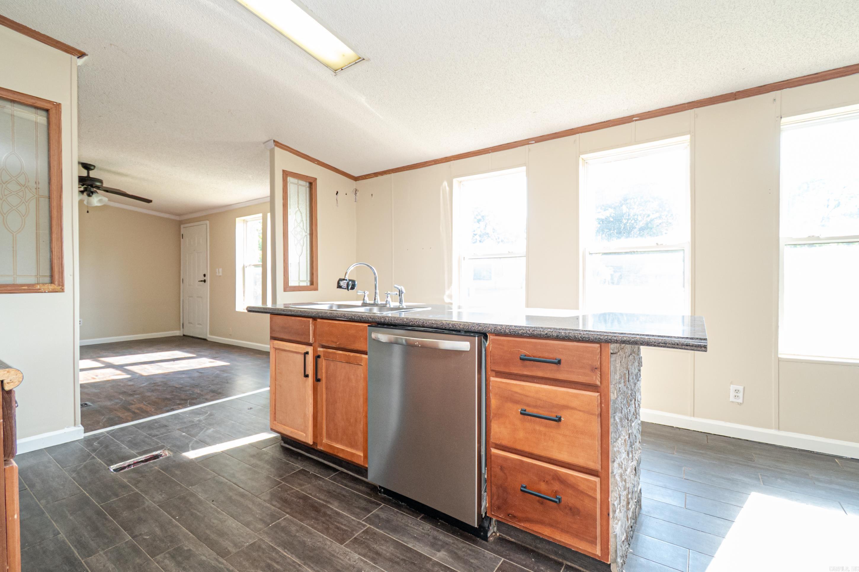 511 Howard Street Property Photo 3