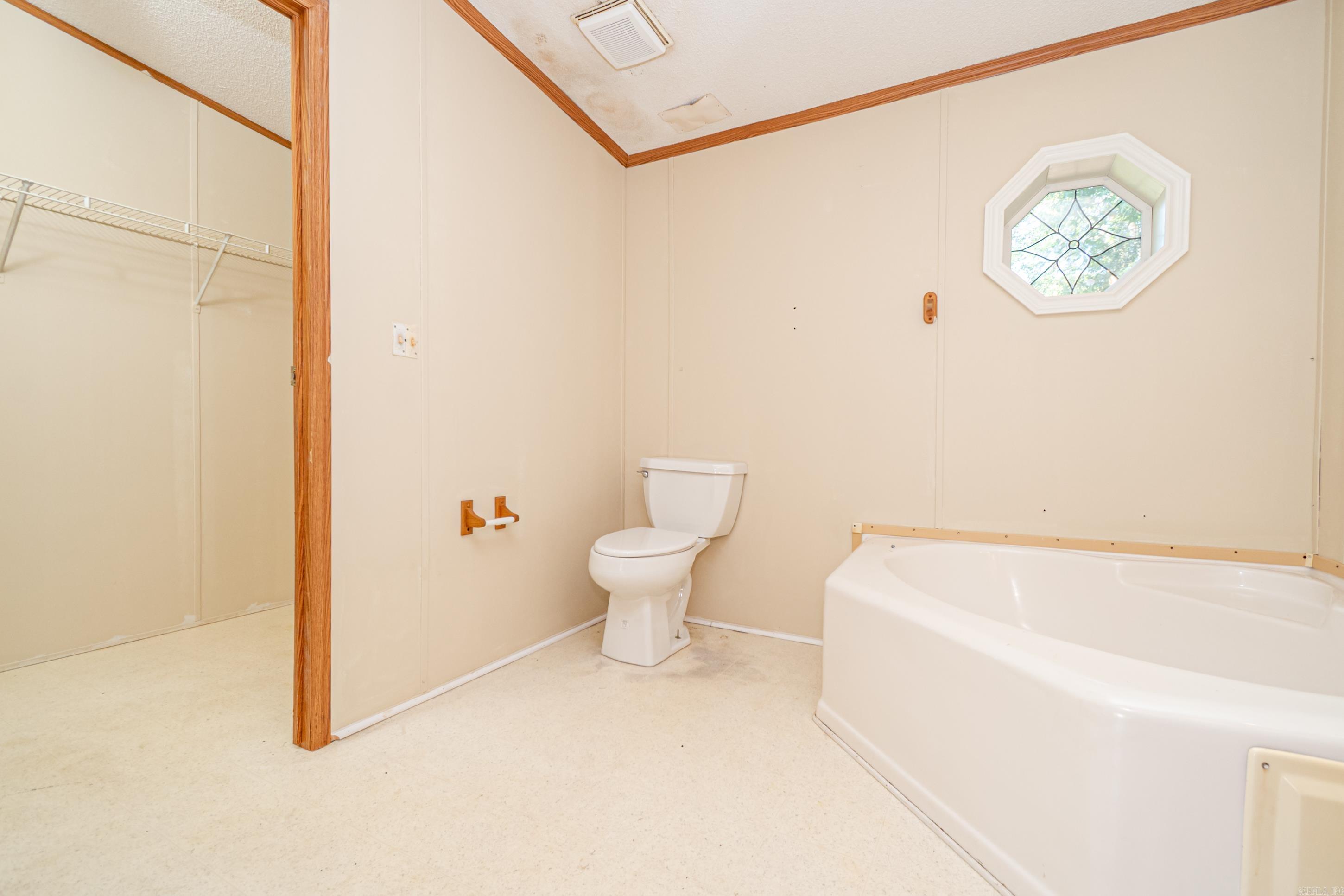 511 Howard Street Property Photo 7