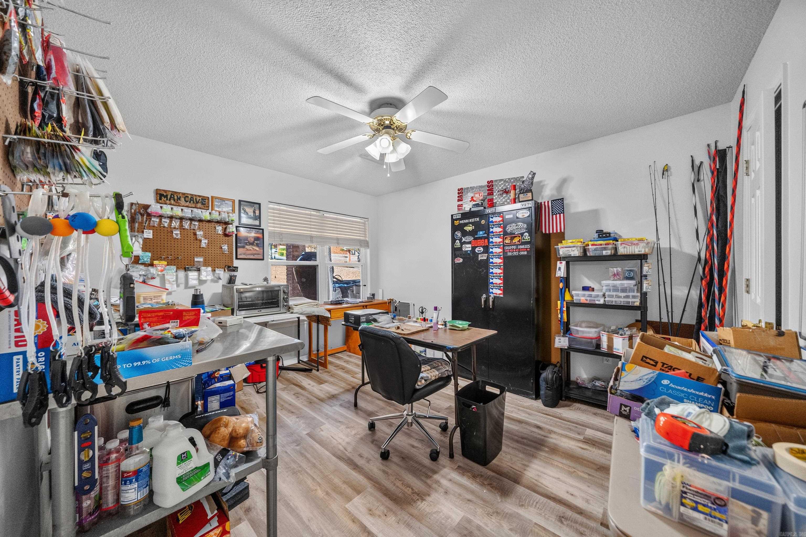 500 Pakis Street 11a Property Photo 27