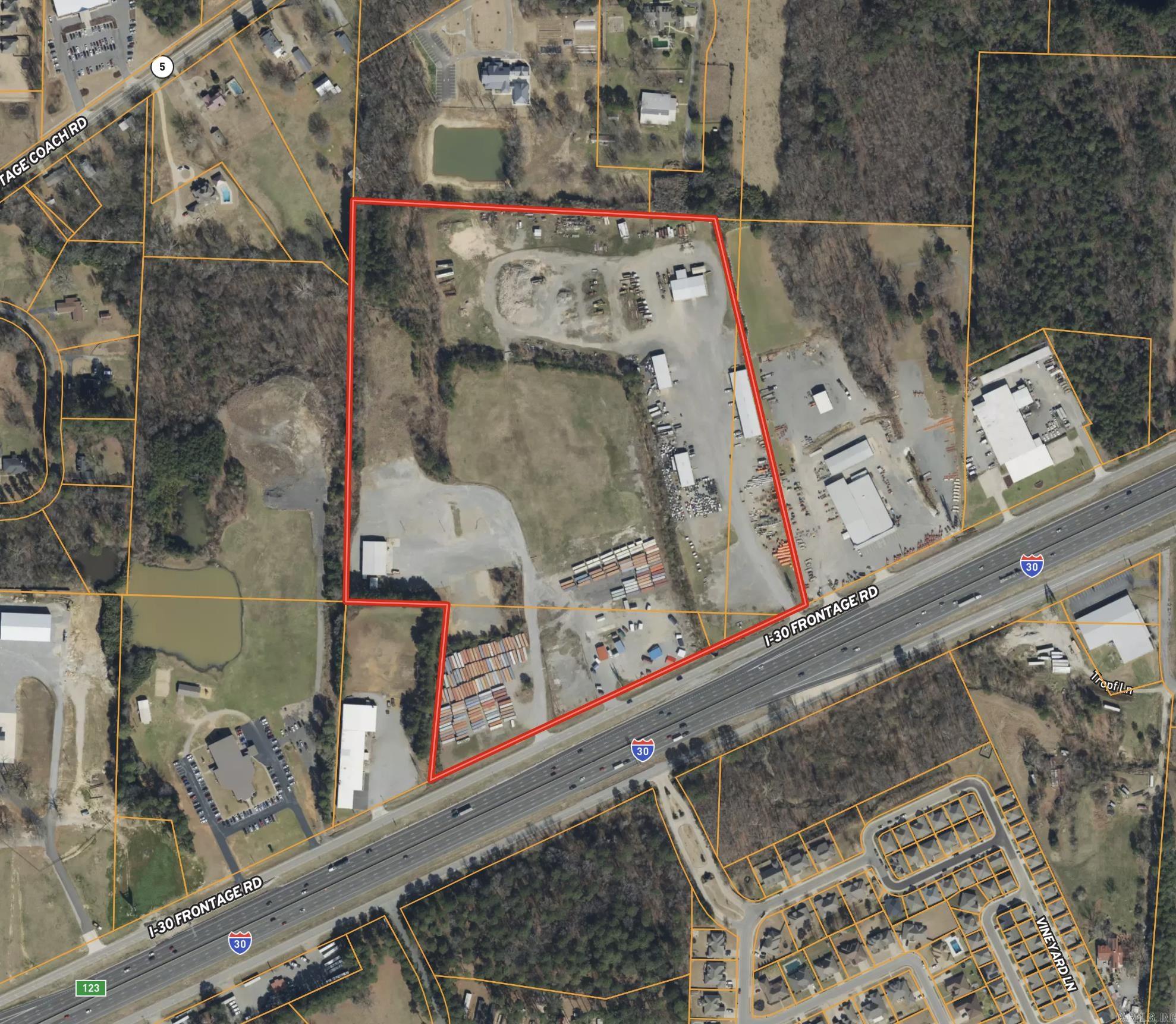 24210 & 24212 Interstate 30 Property Photo 1