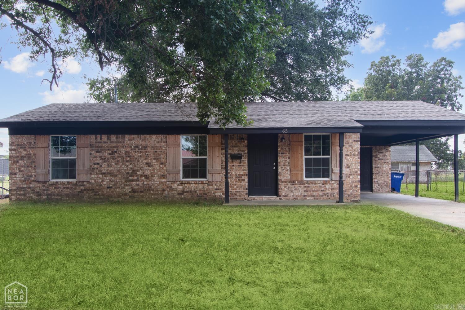 65 Boxwood Drive Property Photo 1